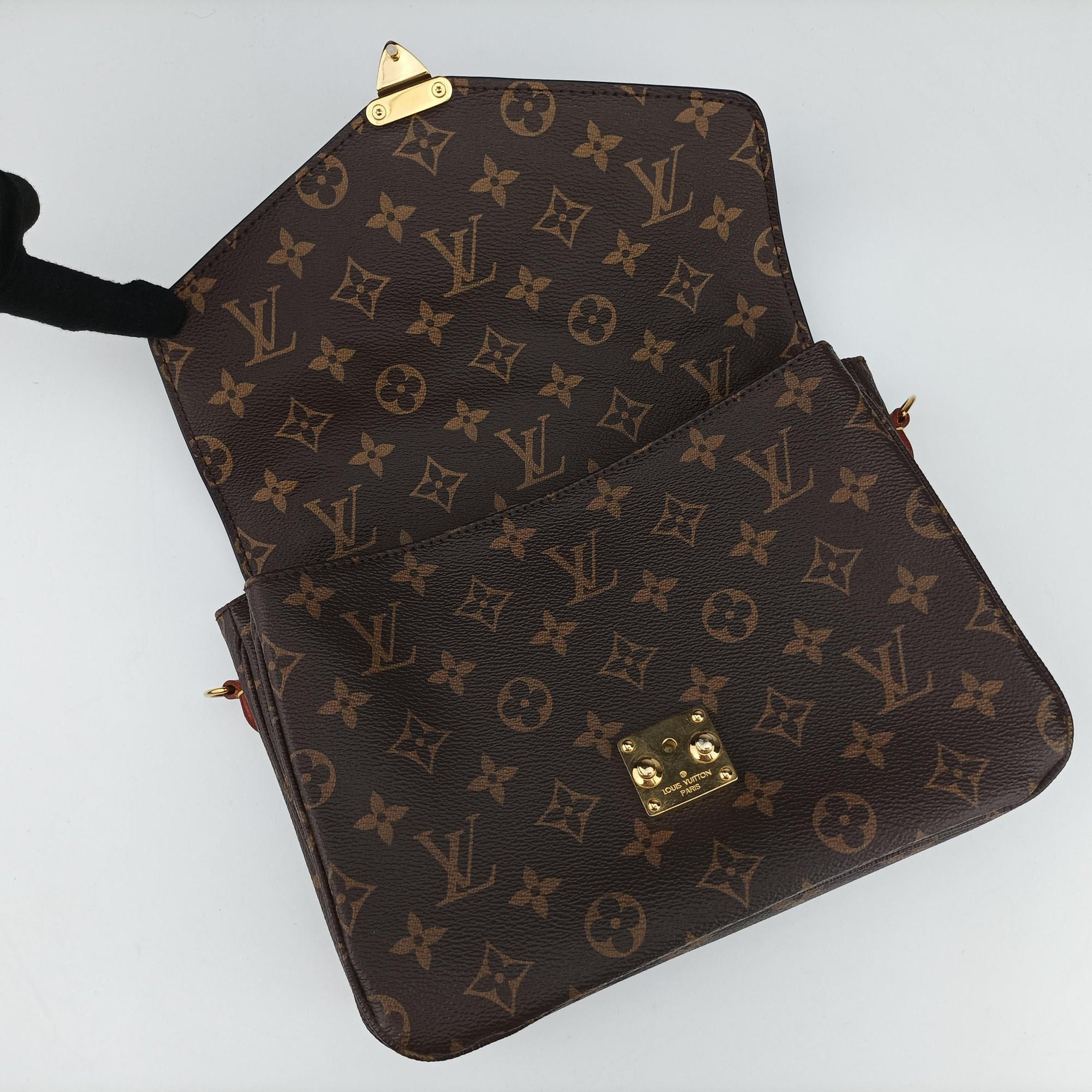 Pre-owned Louis Vuitton Pochette Metis MM Brown Monogram Canvas M44875 shoulderbag | stylenewstar