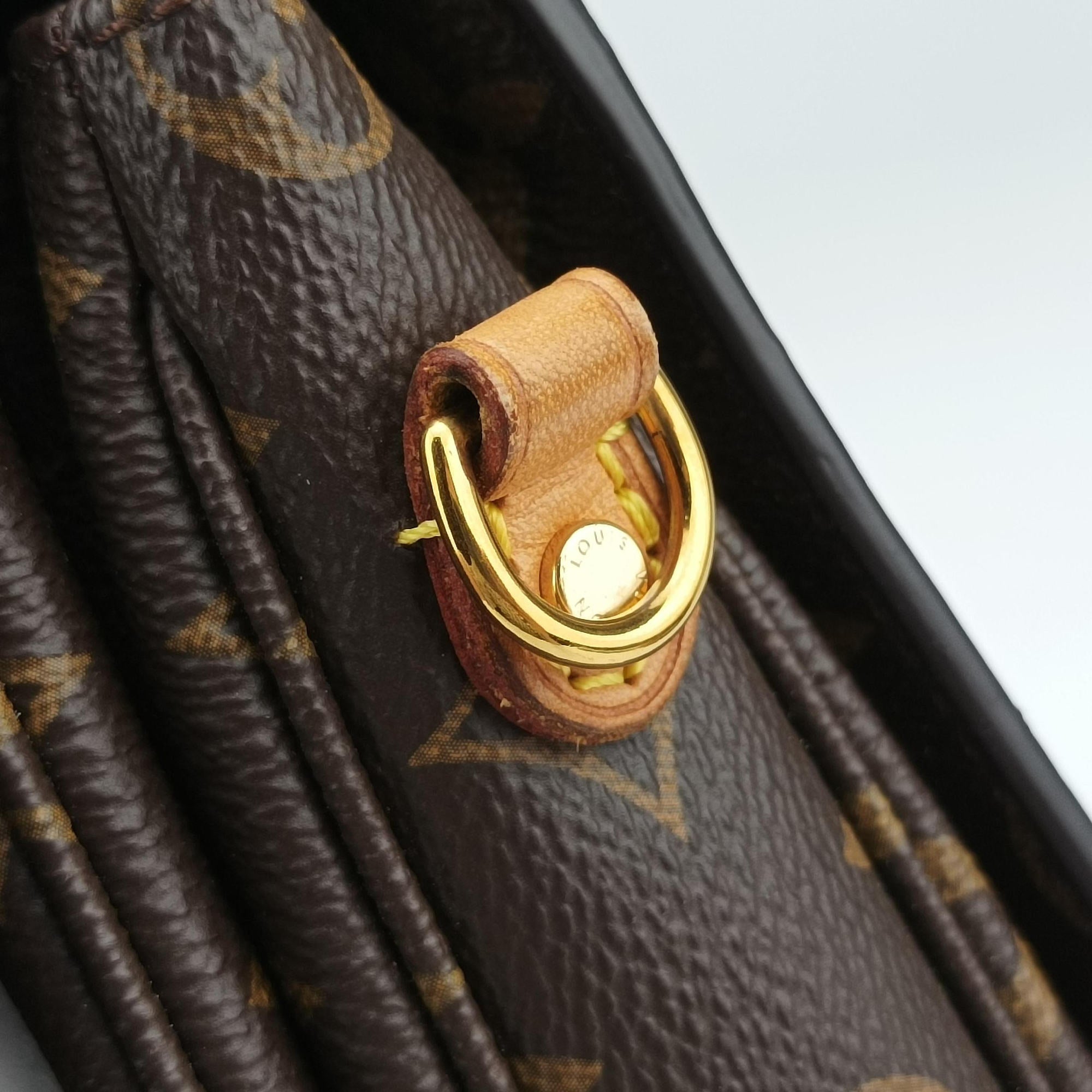 Pre-owned Louis Vuitton Pochette Metis MM Brown Monogram Canvas M44875 shoulderbag | stylenewstar