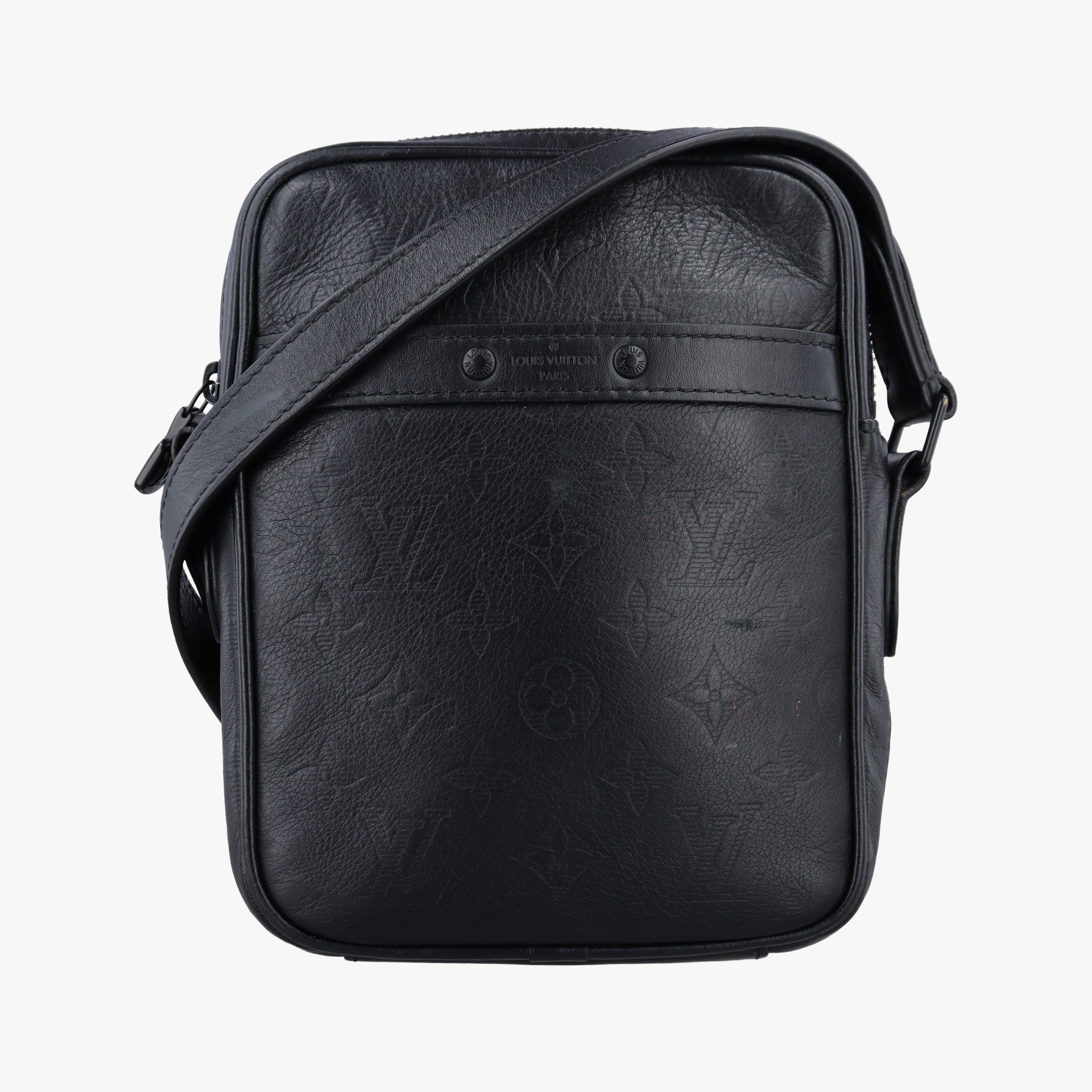 Pre-owned Louis Vuitton Danube PM 	Noir Monogram Shadow M43681 shoulderbag | stylenewstar