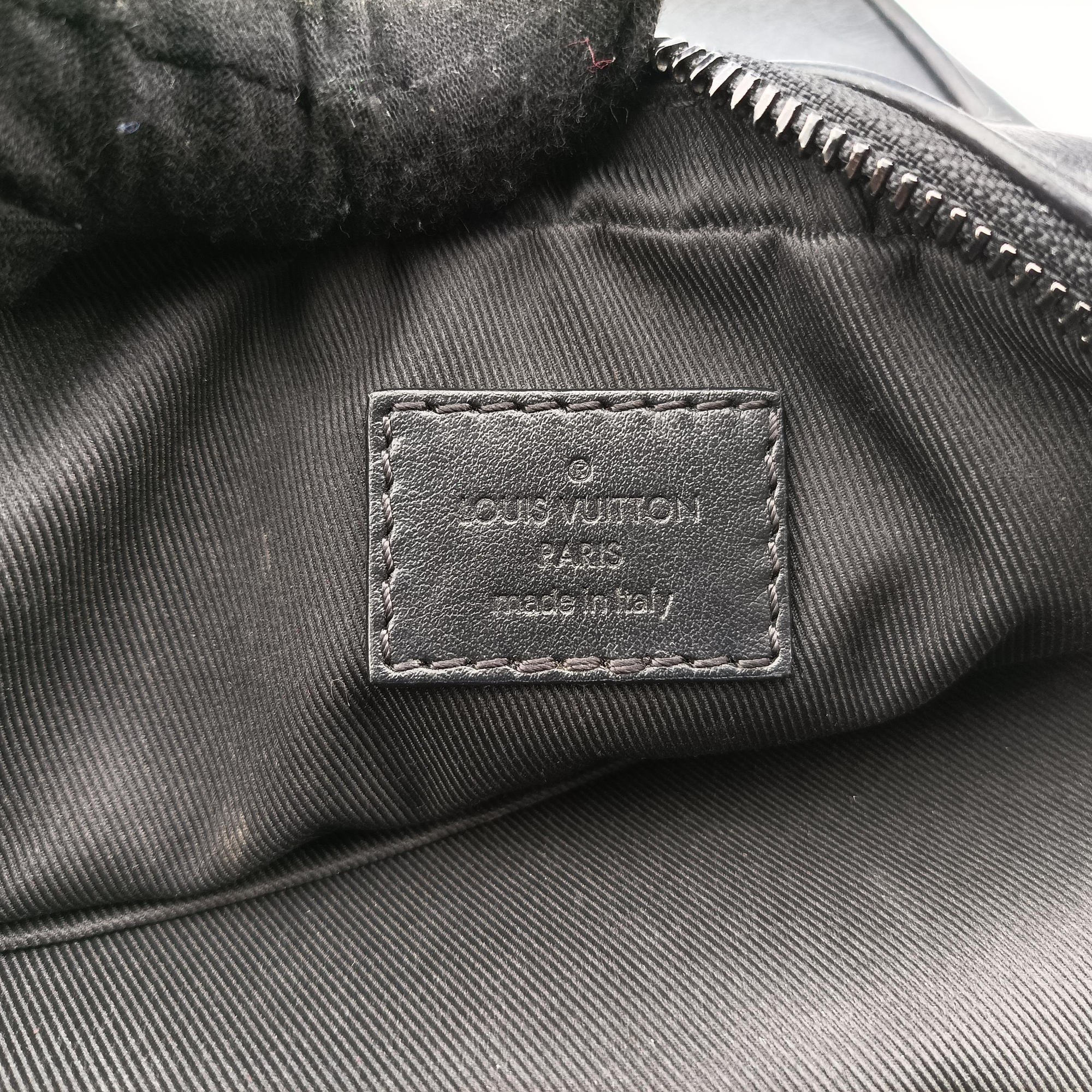 Pre-owned Louis Vuitton Danube PM 	Noir Monogram Shadow M43681 shoulderbag | stylenewstar