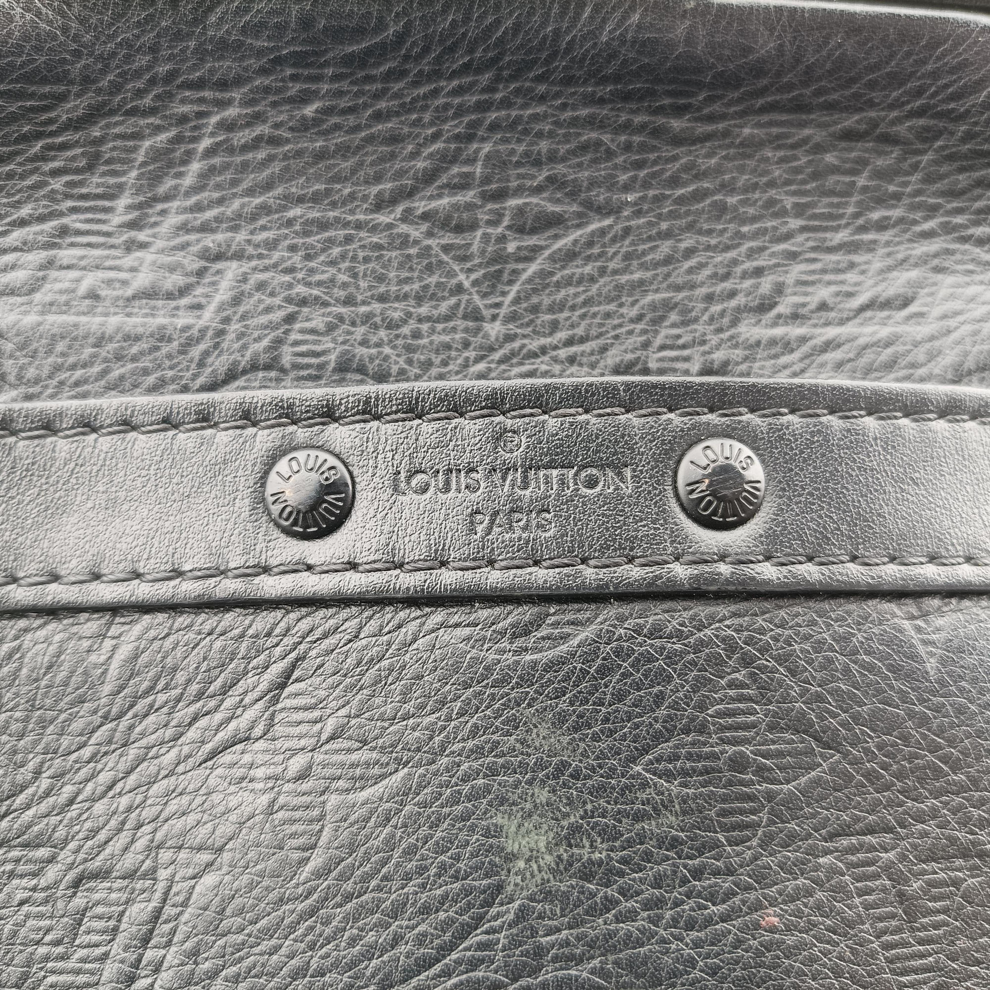 Pre-owned Louis Vuitton Danube PM 	Noir Monogram Shadow M43681 shoulderbag | stylenewstar