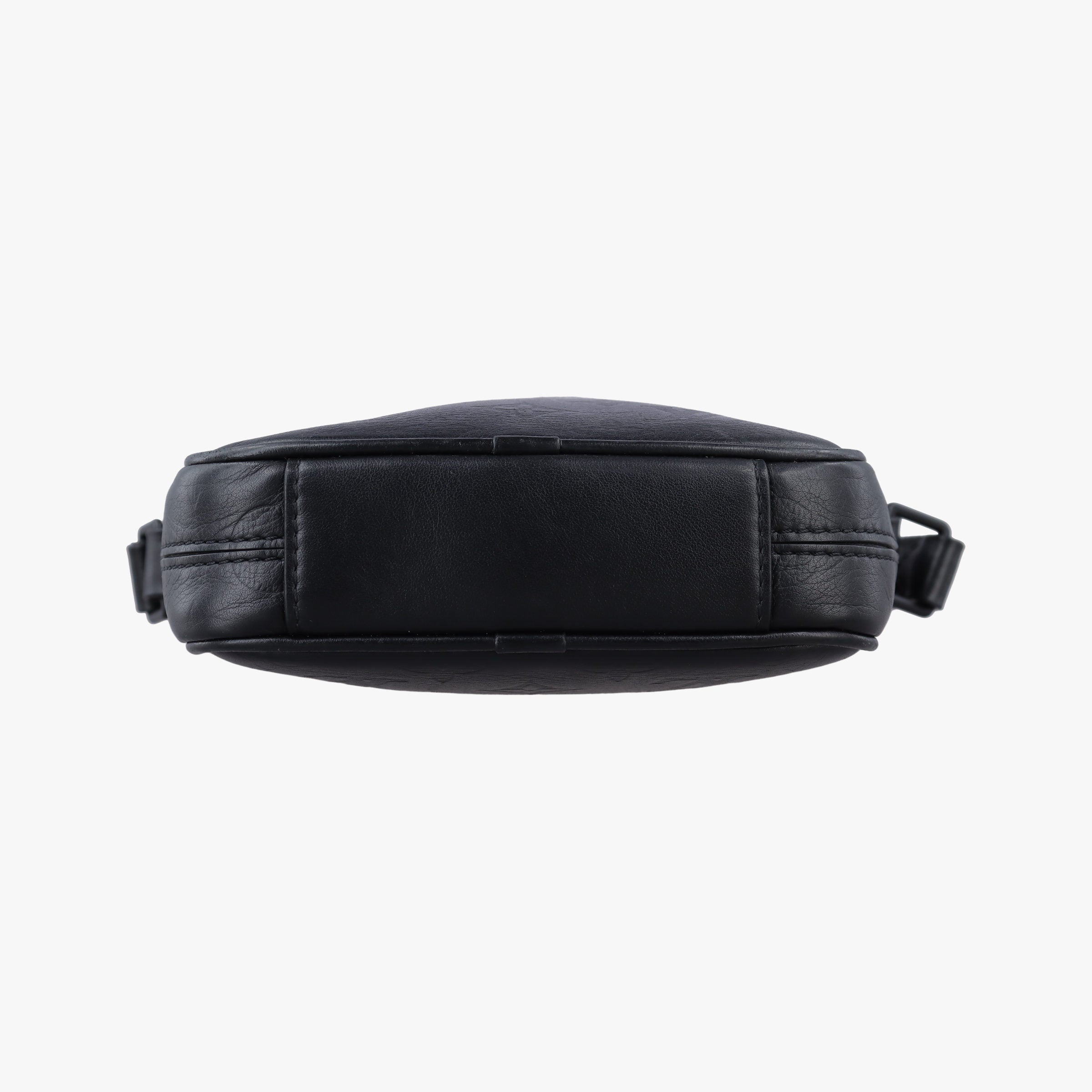 Pre-owned Louis Vuitton Danube PM 	Noir Monogram Shadow M43681 shoulderbag | stylenewstar