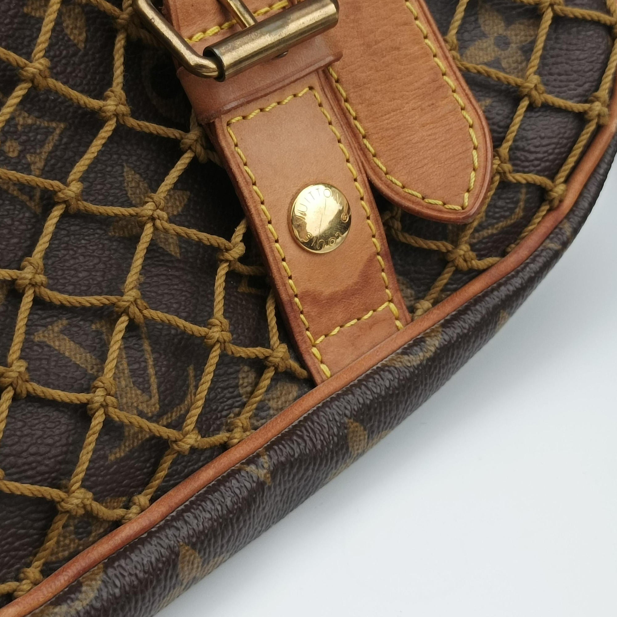 Pre-owned Louis Vuitton Congo GM brown Monogram Canvas M40115 shoulderbag | stylenewstar