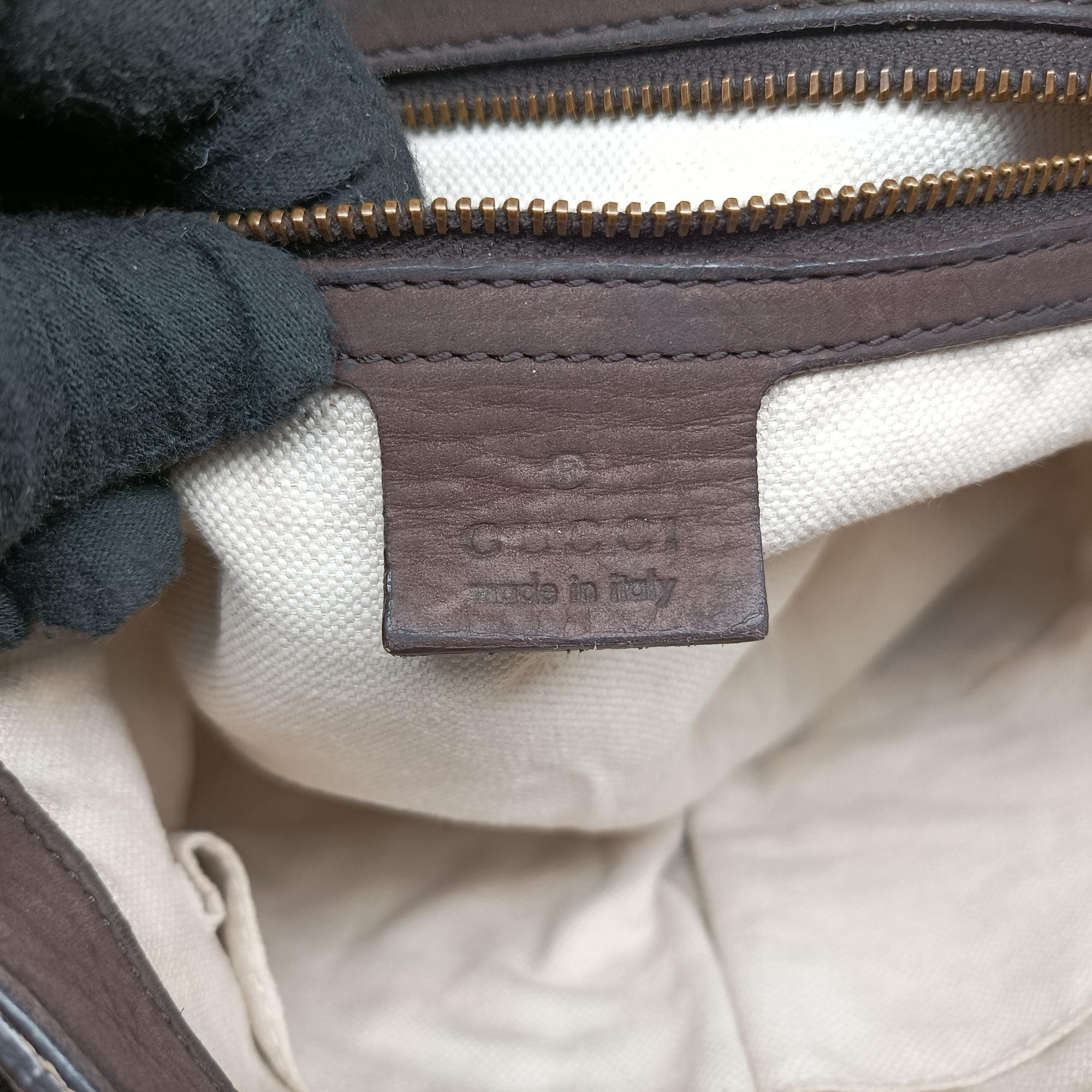 Pre-owned Gucci Ribot Horse Head Flap Brown Suede 296881 shoulderbag | stylenewstar