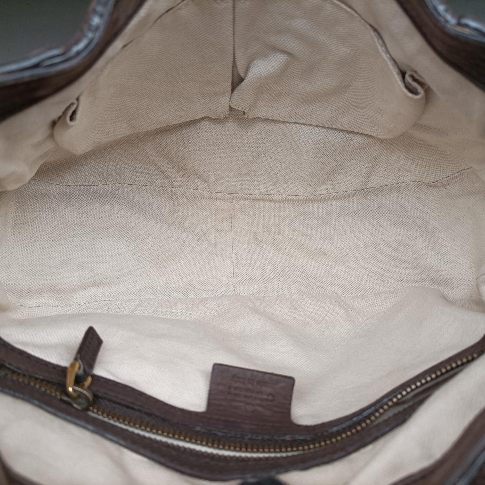 Pre-owned Gucci Ribot Horse Head Flap Brown Suede 296881 shoulderbag | stylenewstar