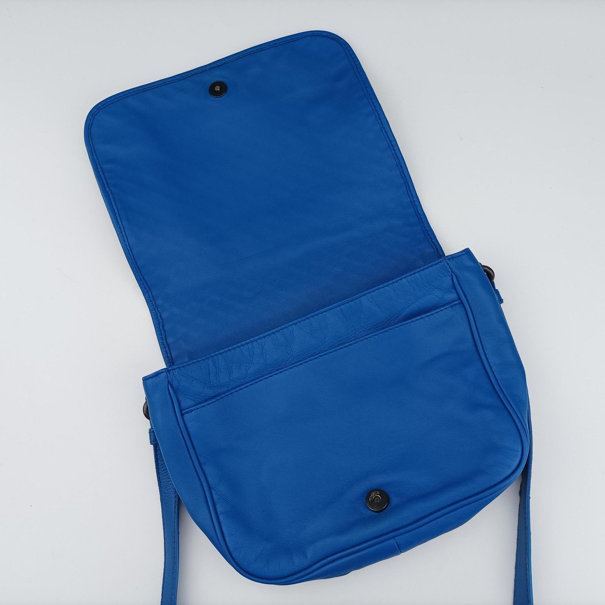 Secondhand Bottega Veneta Intrecciato Blue lambskin  shoulderbag | stylenewstar