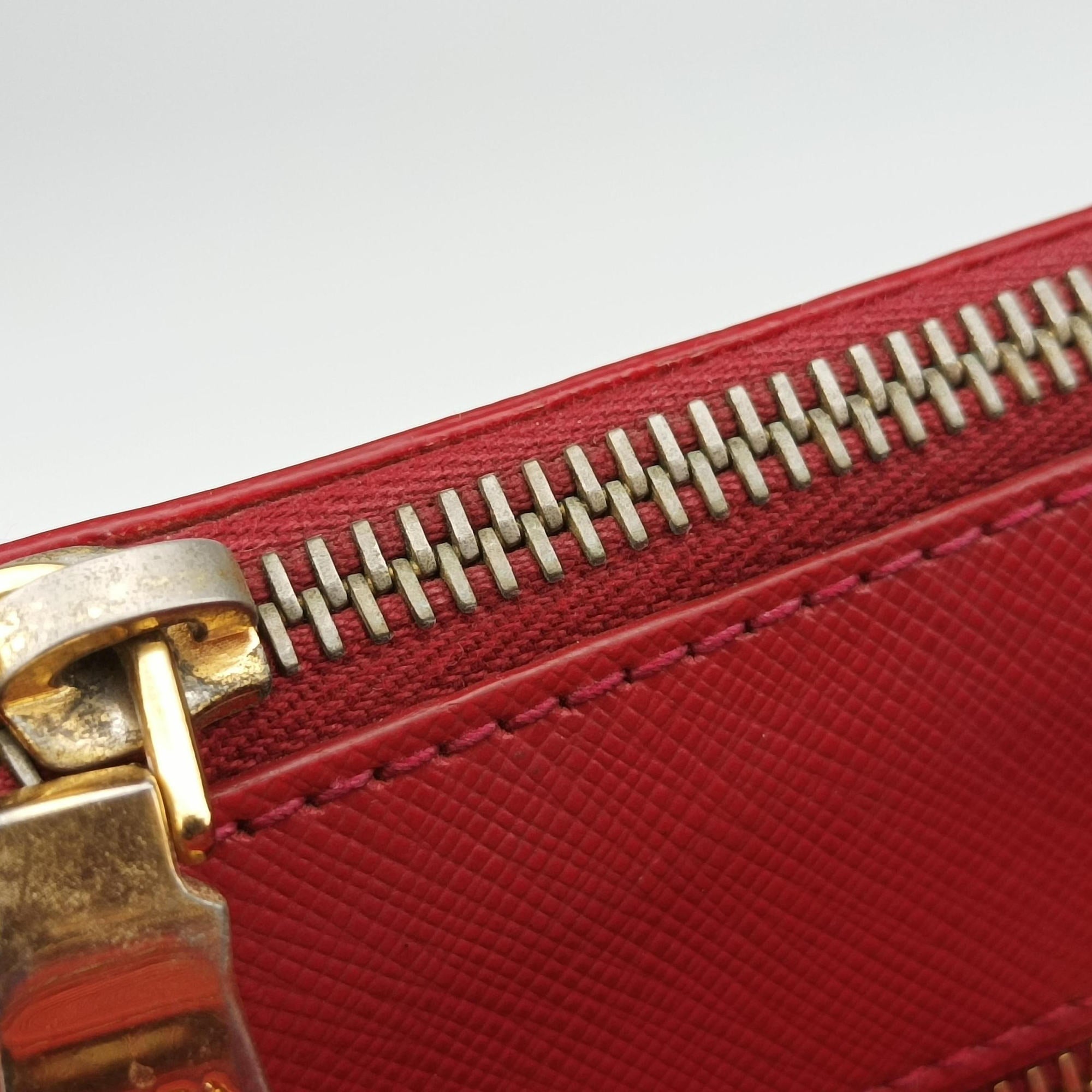 Pre-owned Prada Galleria Red SAFFIANO Leather BN1786 shoulderbag | stylenewstar
