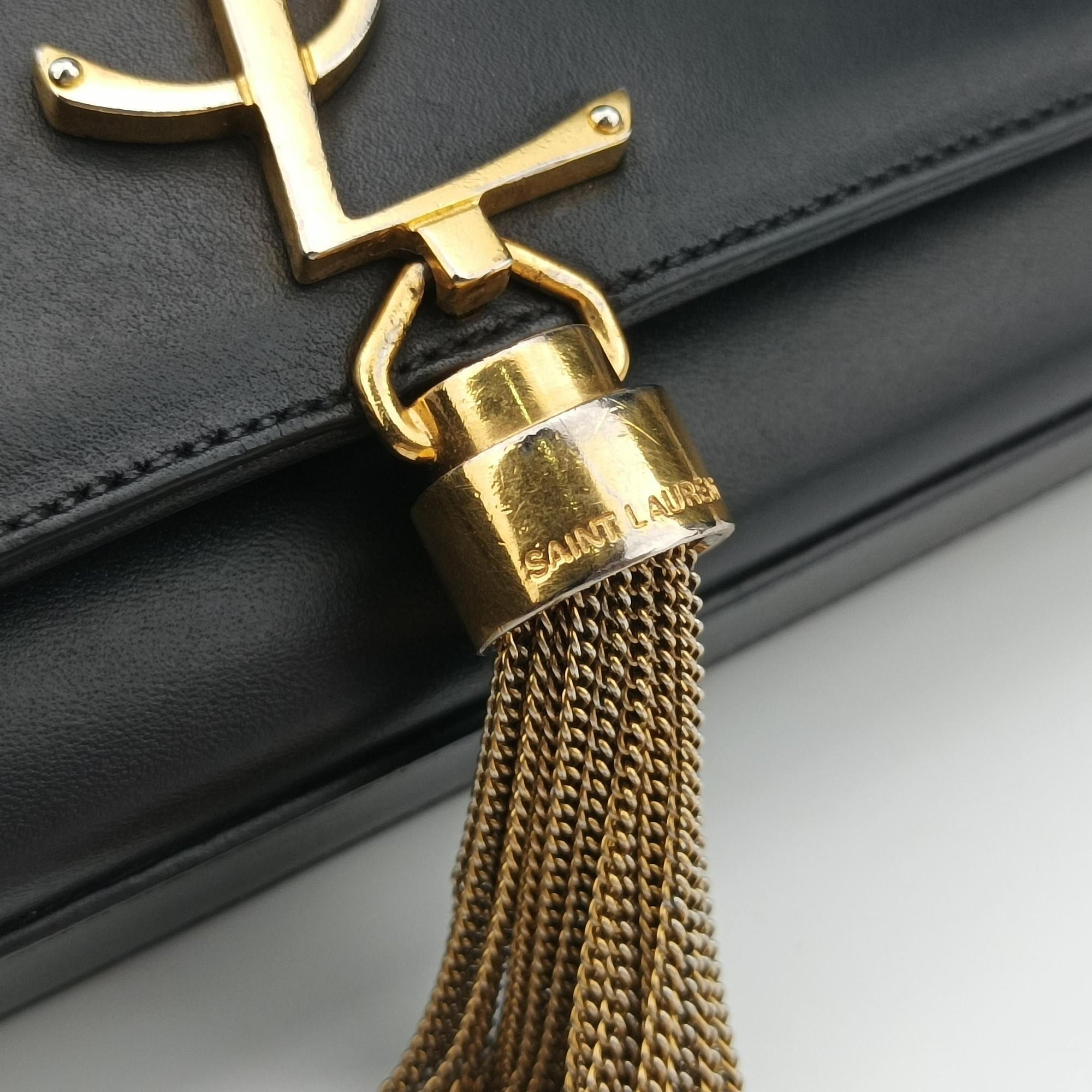 Pre-owned Yves Saint Laurent KATE Black Leather 354120 shoulderbag | stylenewstar