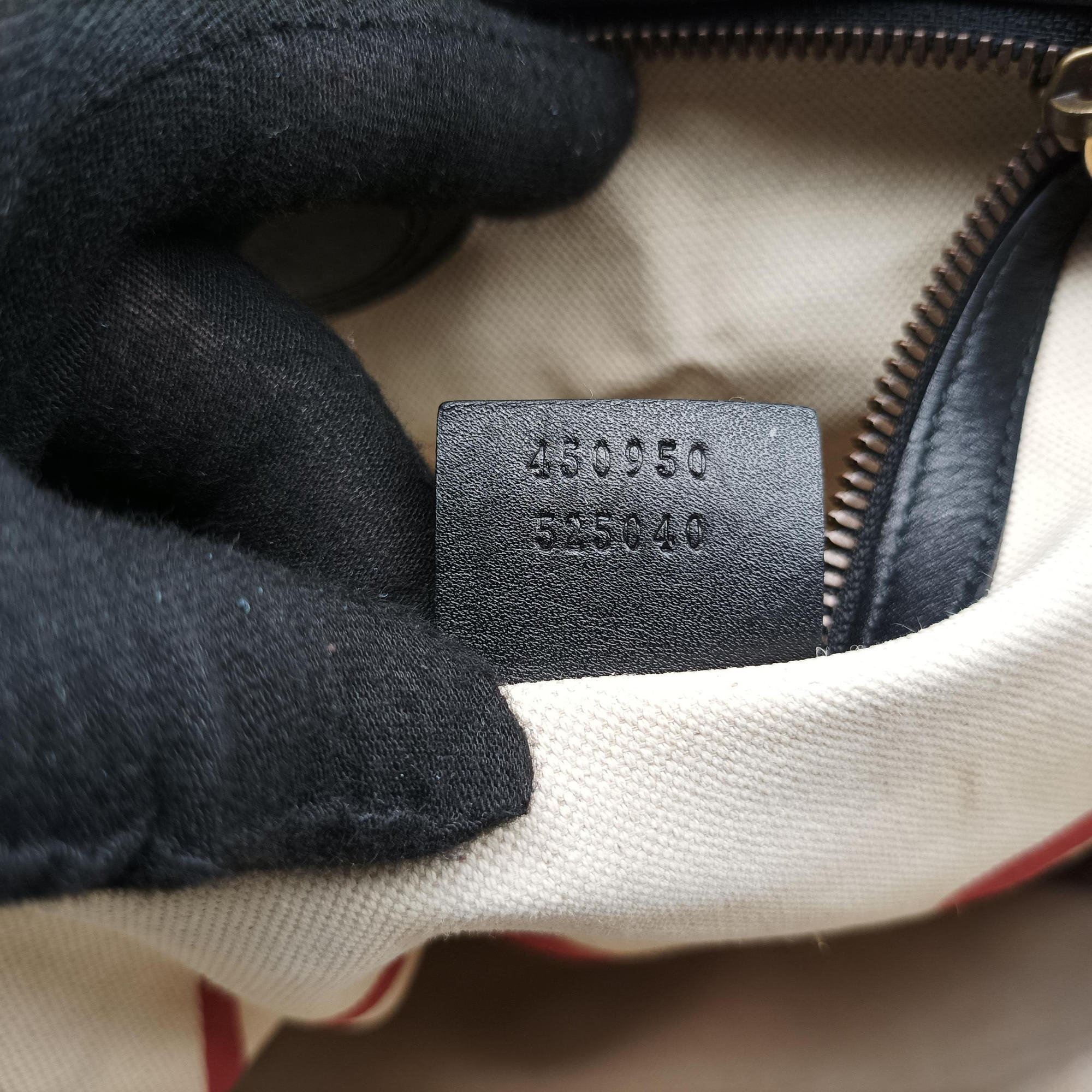 Pre-owned Gucci GG Supreme Bee beige×black PVC coated canvas×Leather 450950 shoulderbag | stylenewstar