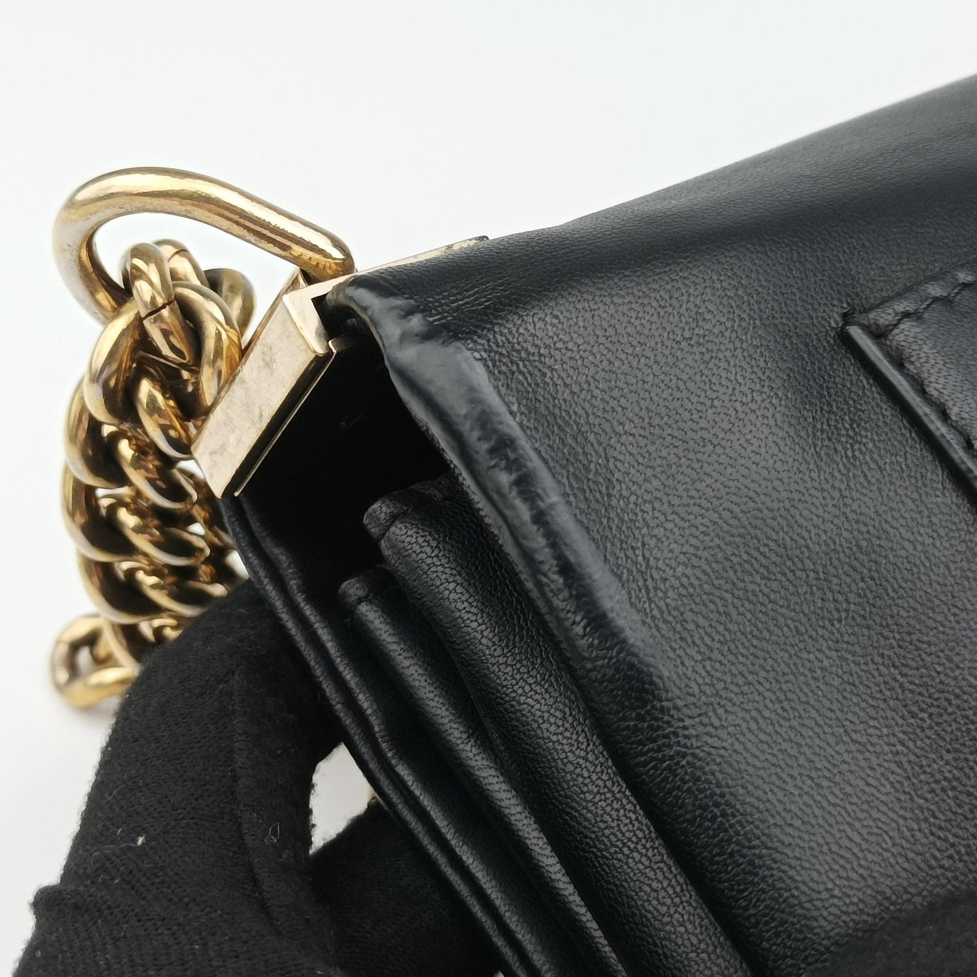 Pre-owned VERSACE Medusa Black leather  shoulderbag | stylenewstar
