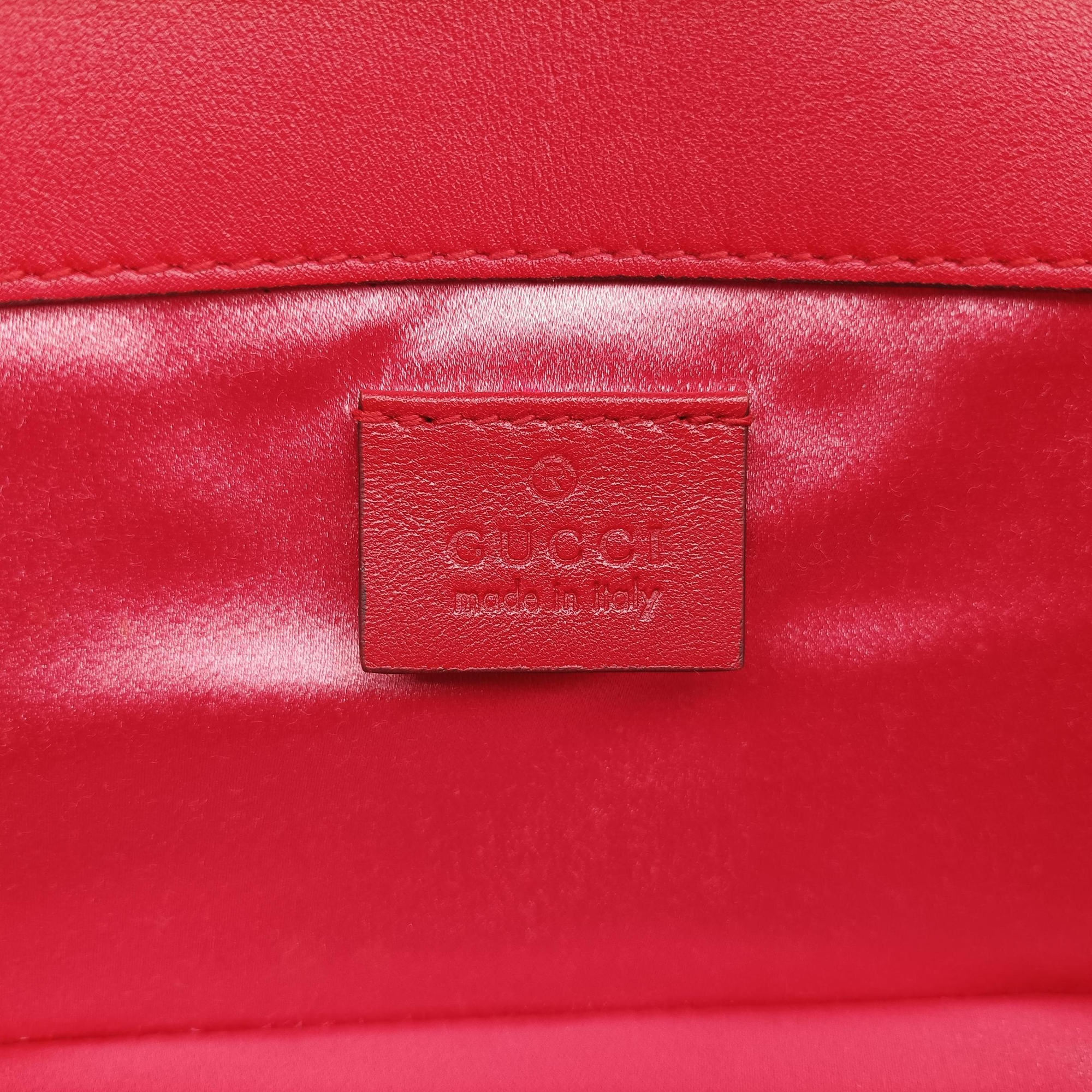 Pre-owned Gucci Square G Red velour 544242 shoulderbag | stylenewstar