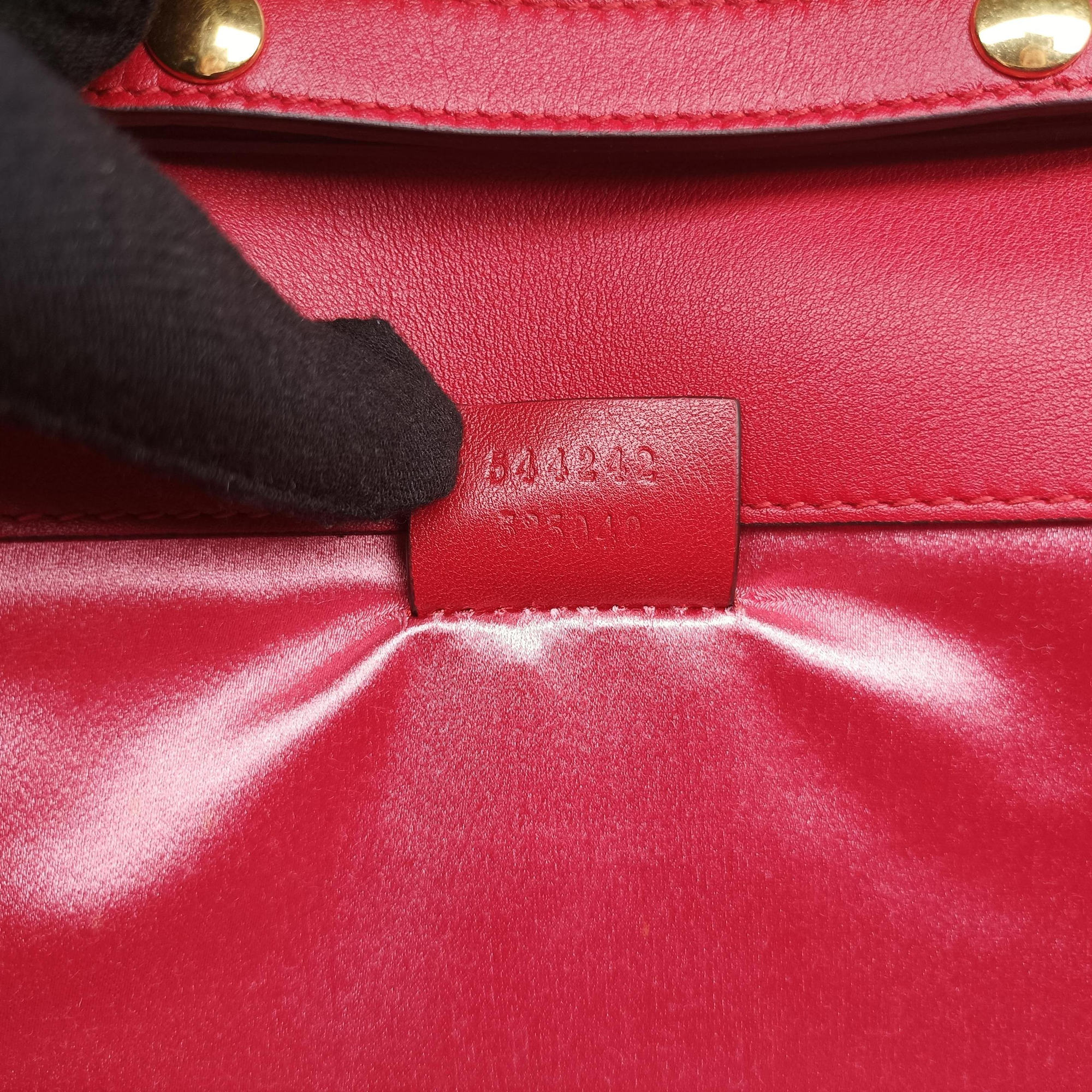 Pre-owned Gucci Square G Red velour 544242 shoulderbag | stylenewstar