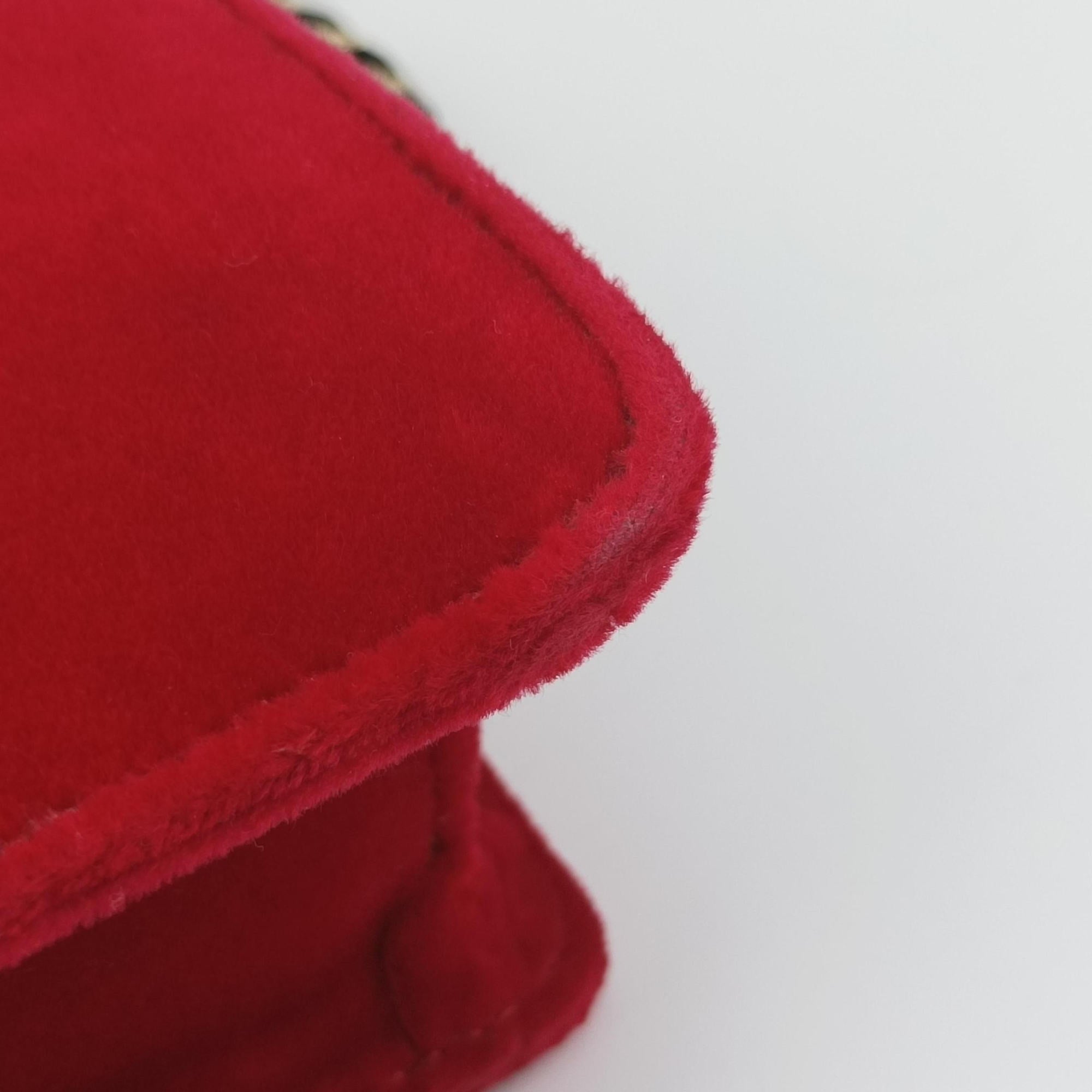 Pre-owned Gucci Square G Red velour 544242 shoulderbag | stylenewstar