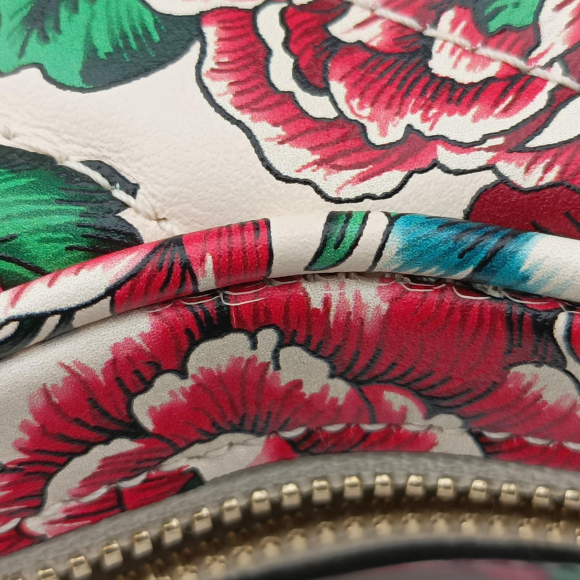 Pre-owned Gucci Interlocking G Flower Print Heart White×Multicolour Leather 740355 shoulderbag | stylenewstar