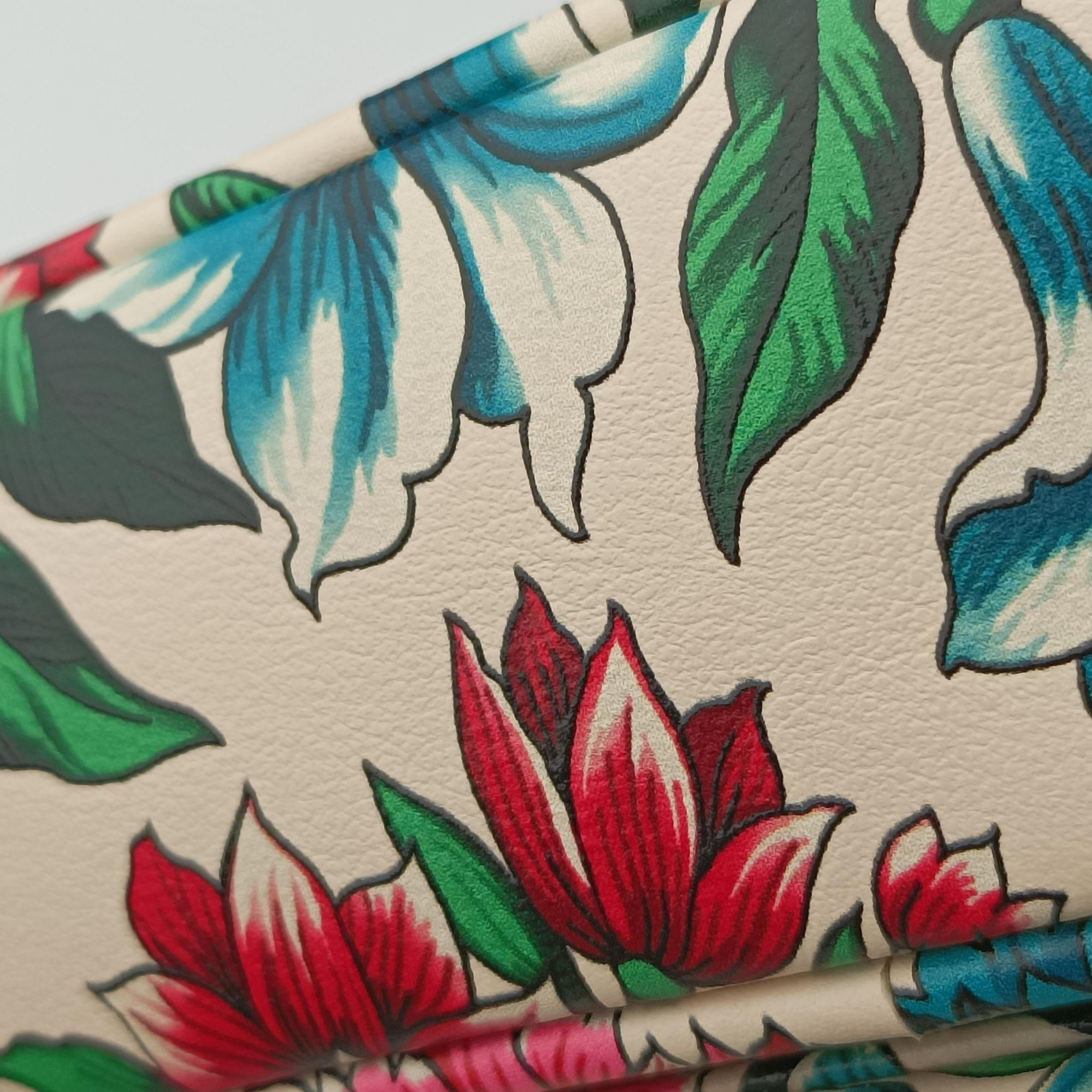 Pre-owned Gucci Interlocking G Flower Print Heart White×Multicolour Leather 740355 shoulderbag | stylenewstar