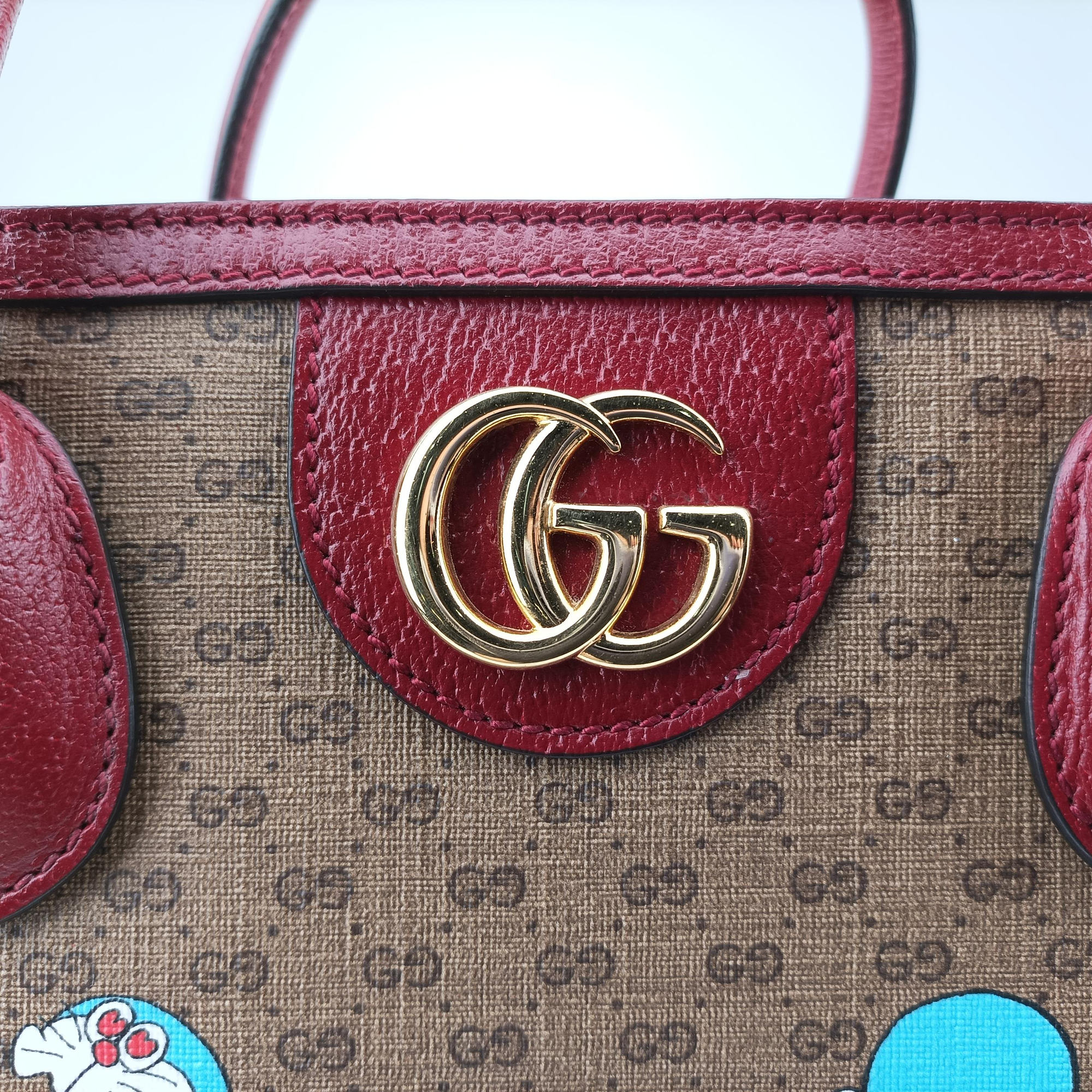 Pre-owned Gucci Fujiko-Pro Doraemon Micro GG Supreme Beige × Red × Multicolor PVC coated canvas 653952 shoulderbag | stylenewstar