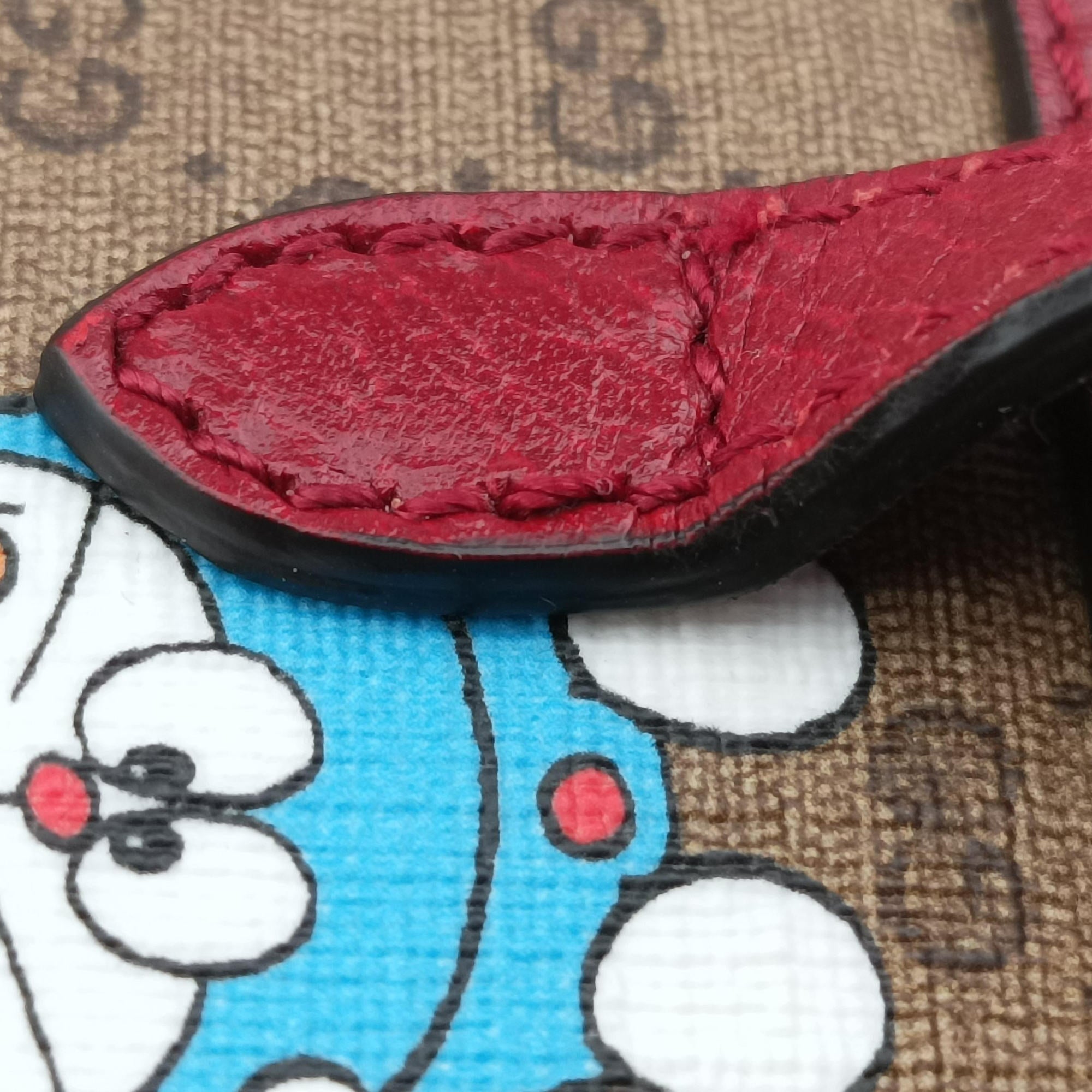 Pre-owned Gucci Fujiko-Pro Doraemon Micro GG Supreme Beige × Red × Multicolor PVC coated canvas 653952 shoulderbag | stylenewstar