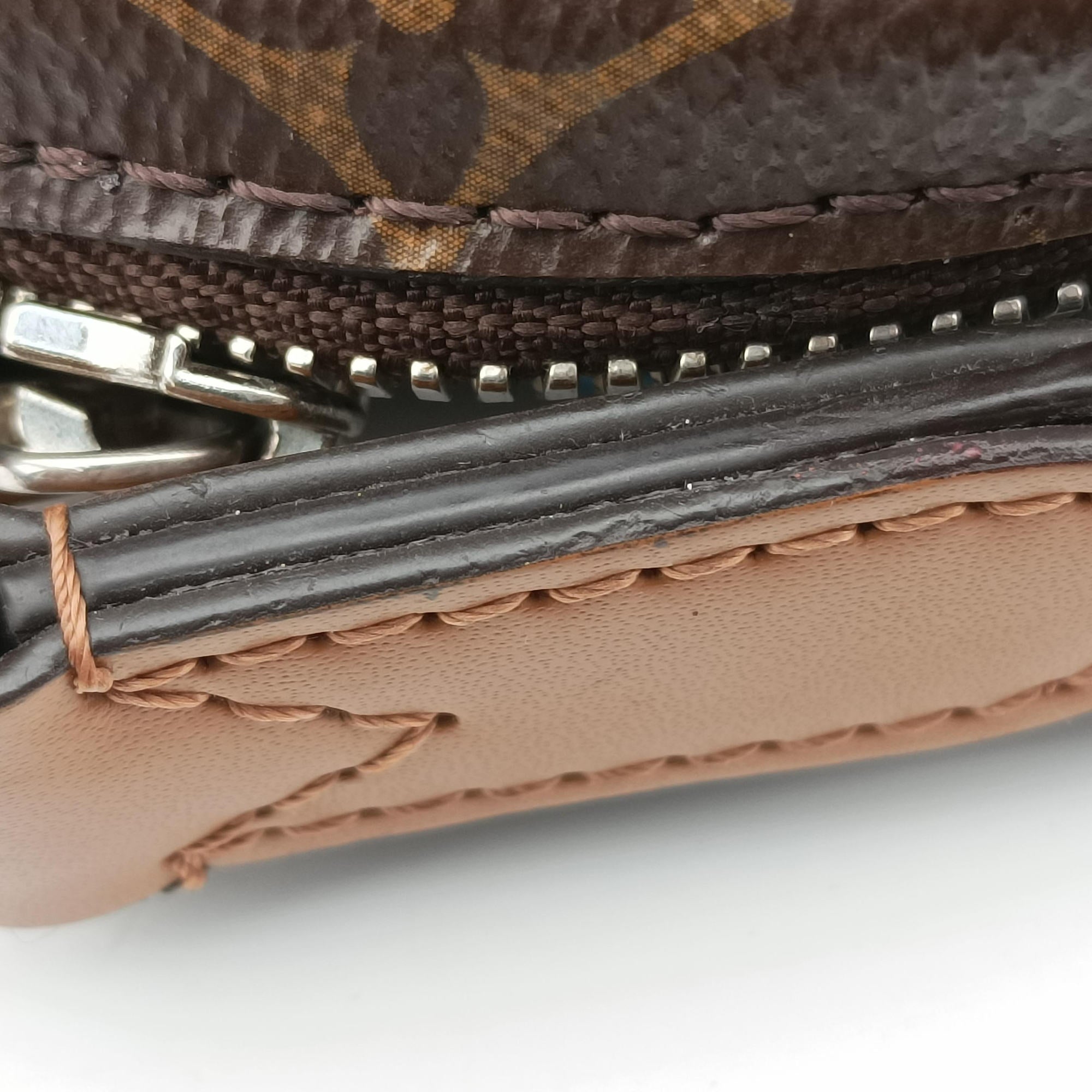 Pre-owned Louis Vuitton Danube Slim PＭ brown×navy Monogram Canvas×epi M51459 shoulderbag | stylenewstar