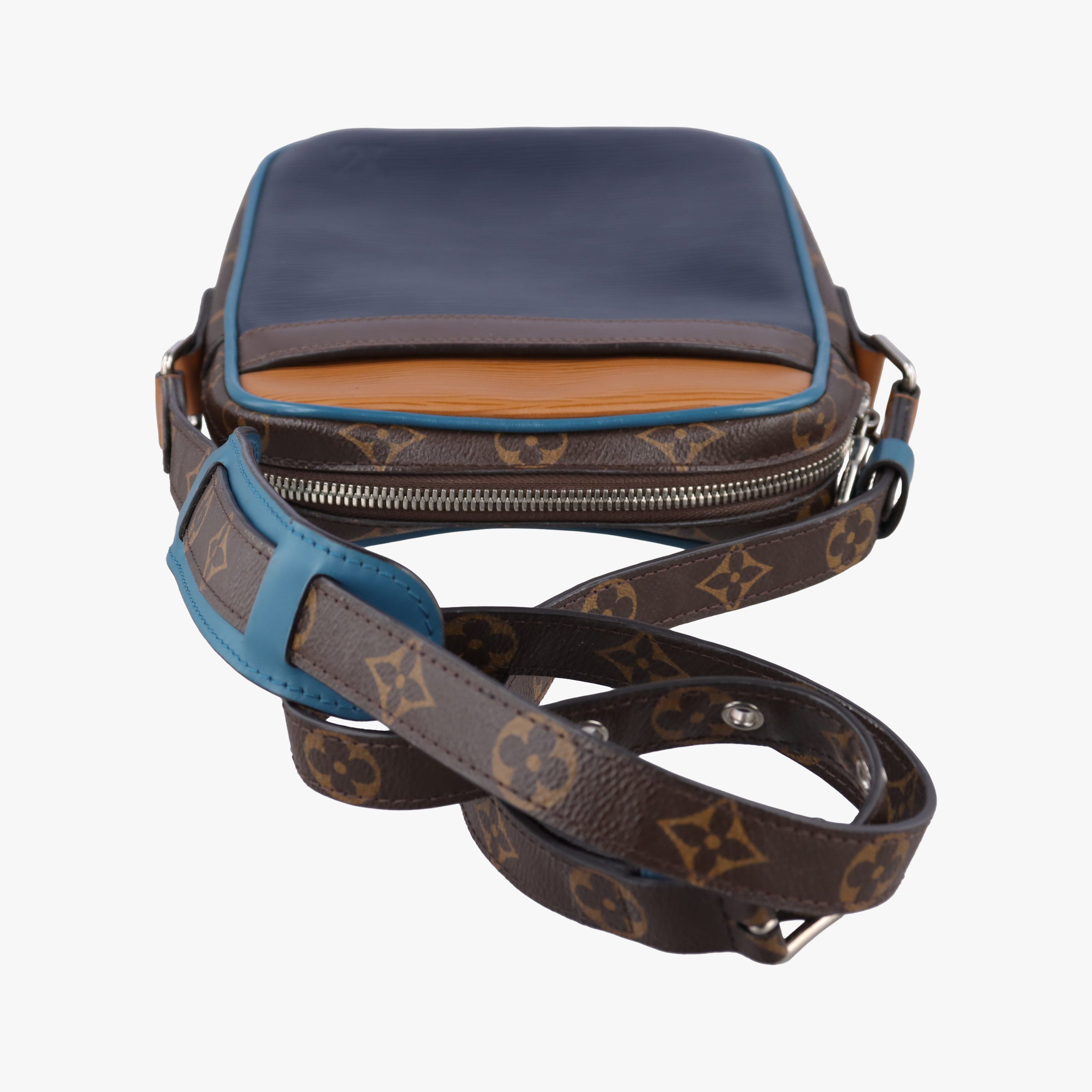 Pre-owned Louis Vuitton Danube Slim PＭ brown×navy Monogram Canvas×epi M51459 shoulderbag | stylenewstar