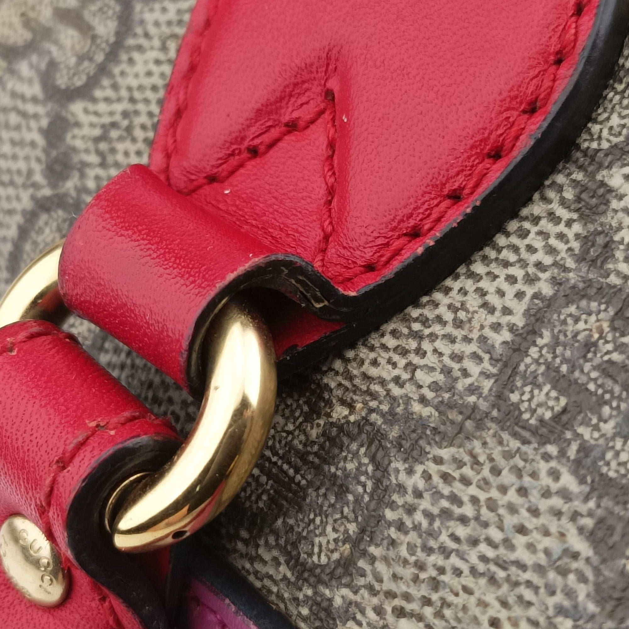 Pre-owned Gucci GG Supreme beige×red×pink PVC coated canvas×Leather 432123 shoulderbag | stylenewstar