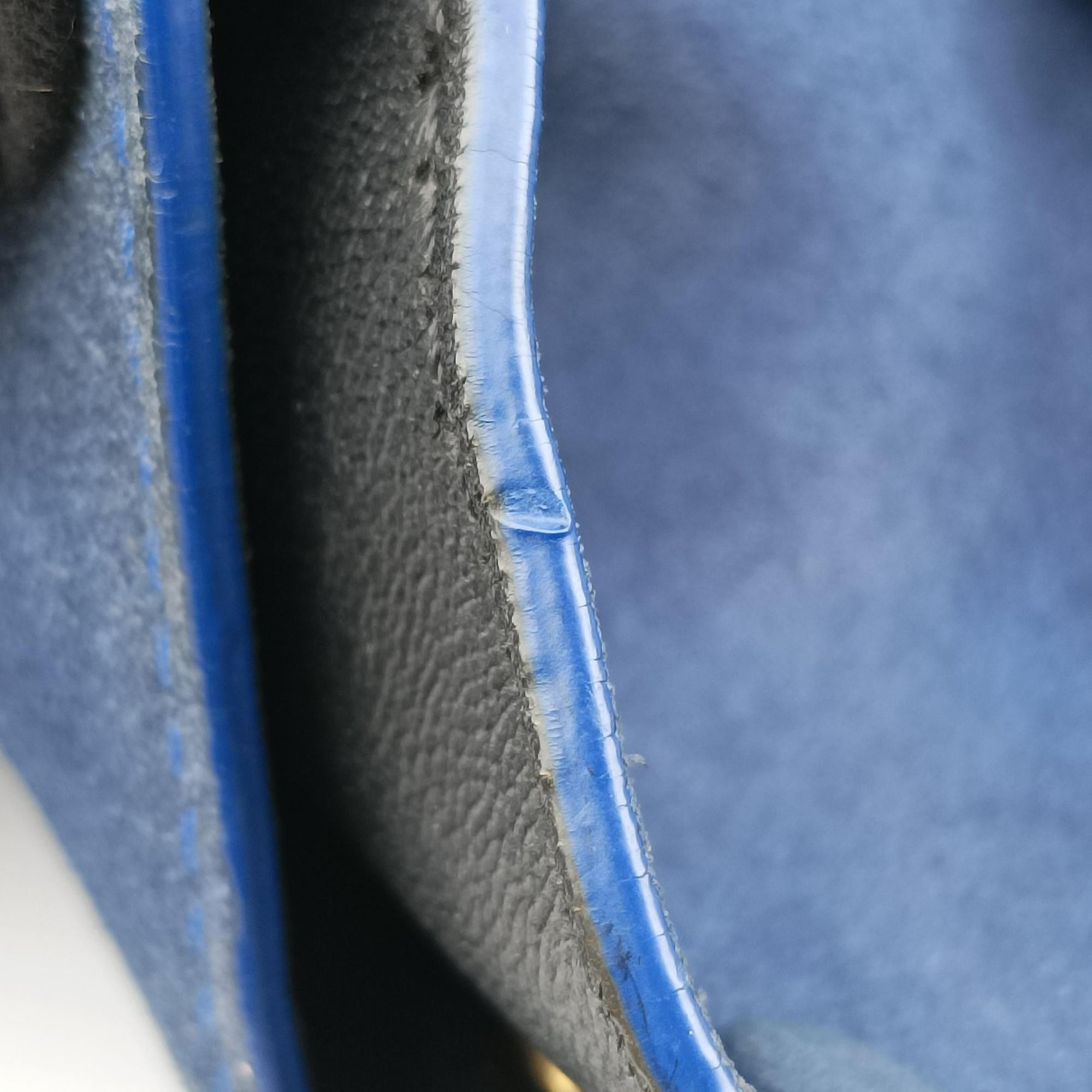 Pre-owned Celine Trapeze Blue Leather×suede  shoulderbag | stylenewstar
