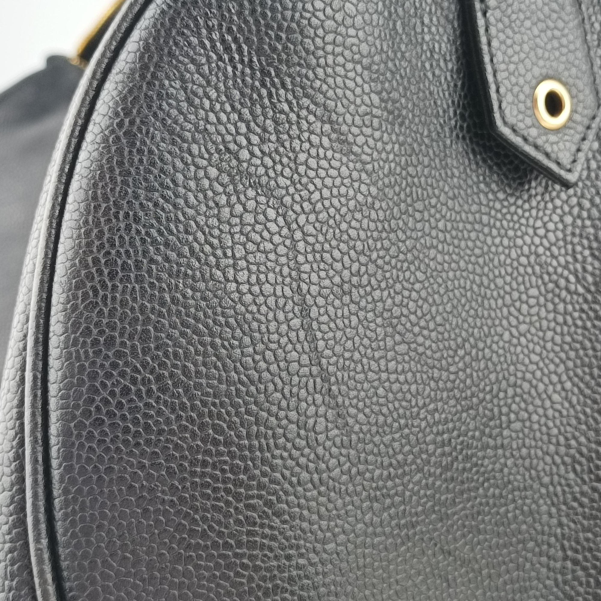 Pre-owned Chanel Deka Coco Mark Boston Black Caviar Skin A01990 handbag | stylenewstar