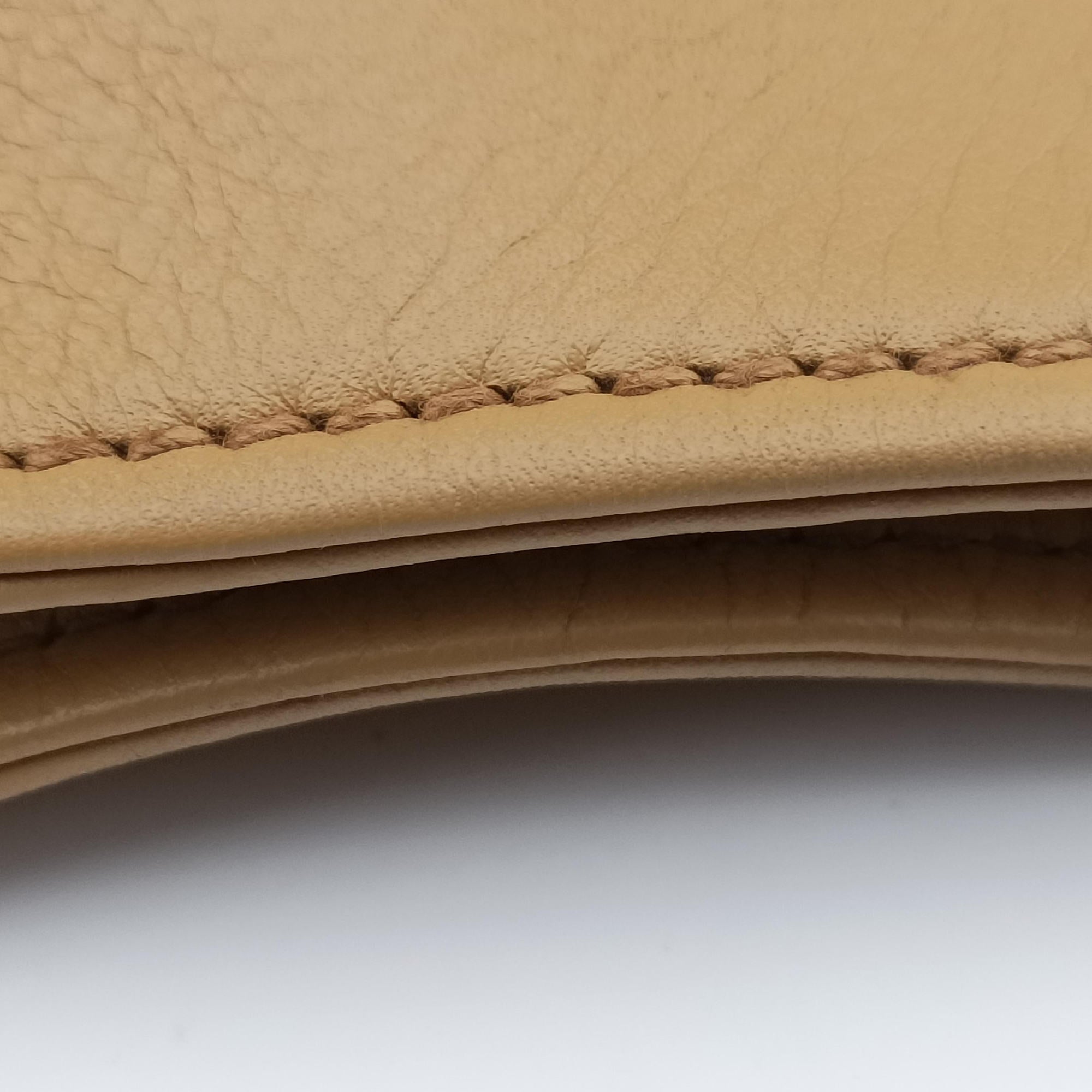 Vintage Gucci Hobo Camel Leather 109147 handbag | stylenewstar