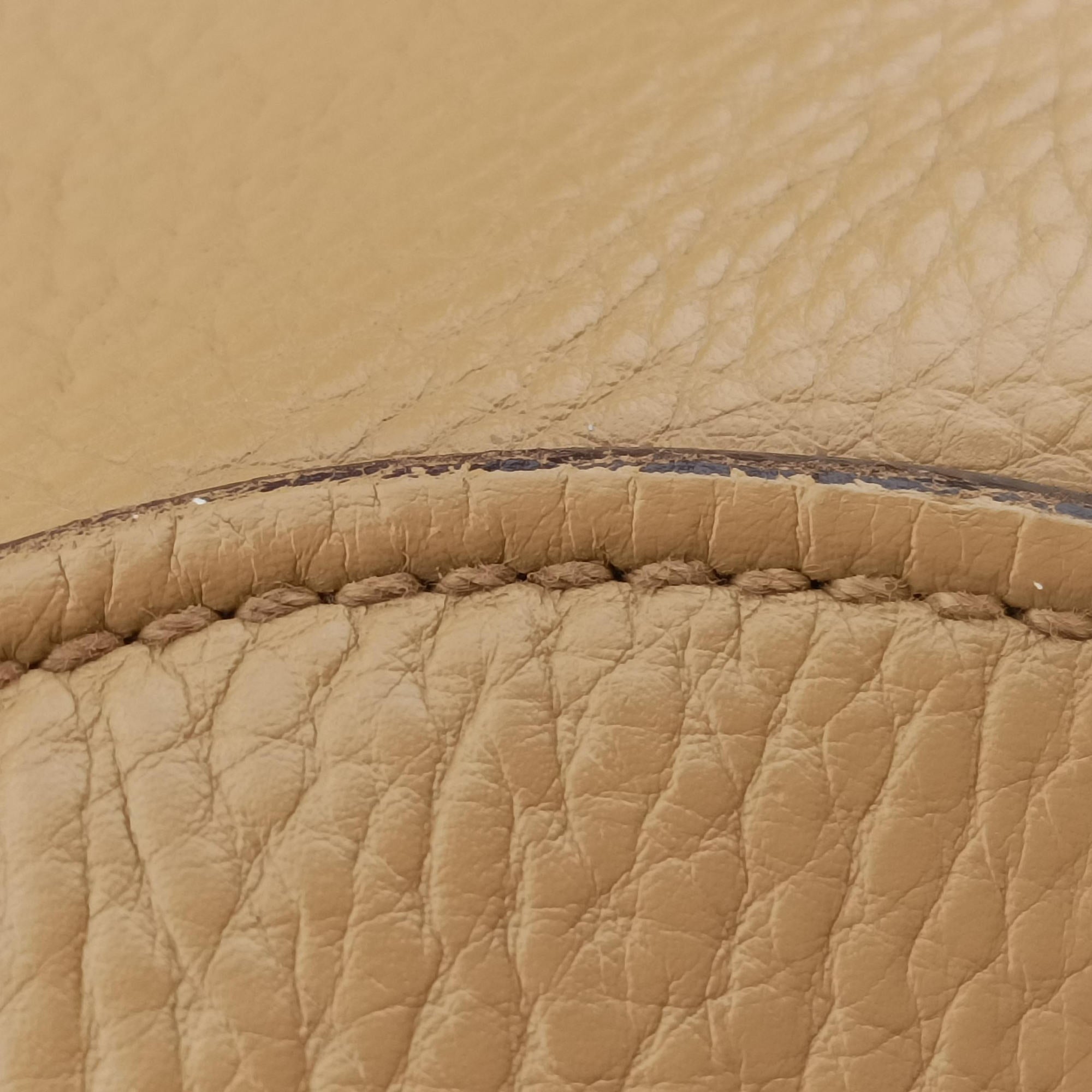 Vintage Gucci Hobo Camel Leather 109147 handbag | stylenewstar