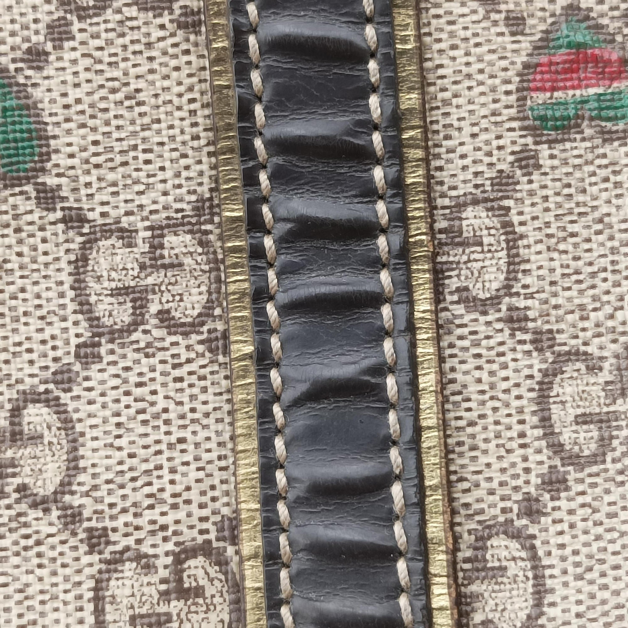 Vintage Gucci GG plus Joy heart print beige×Multicolour PVC coated canvas×Leather 193603 handbag | stylenewstar