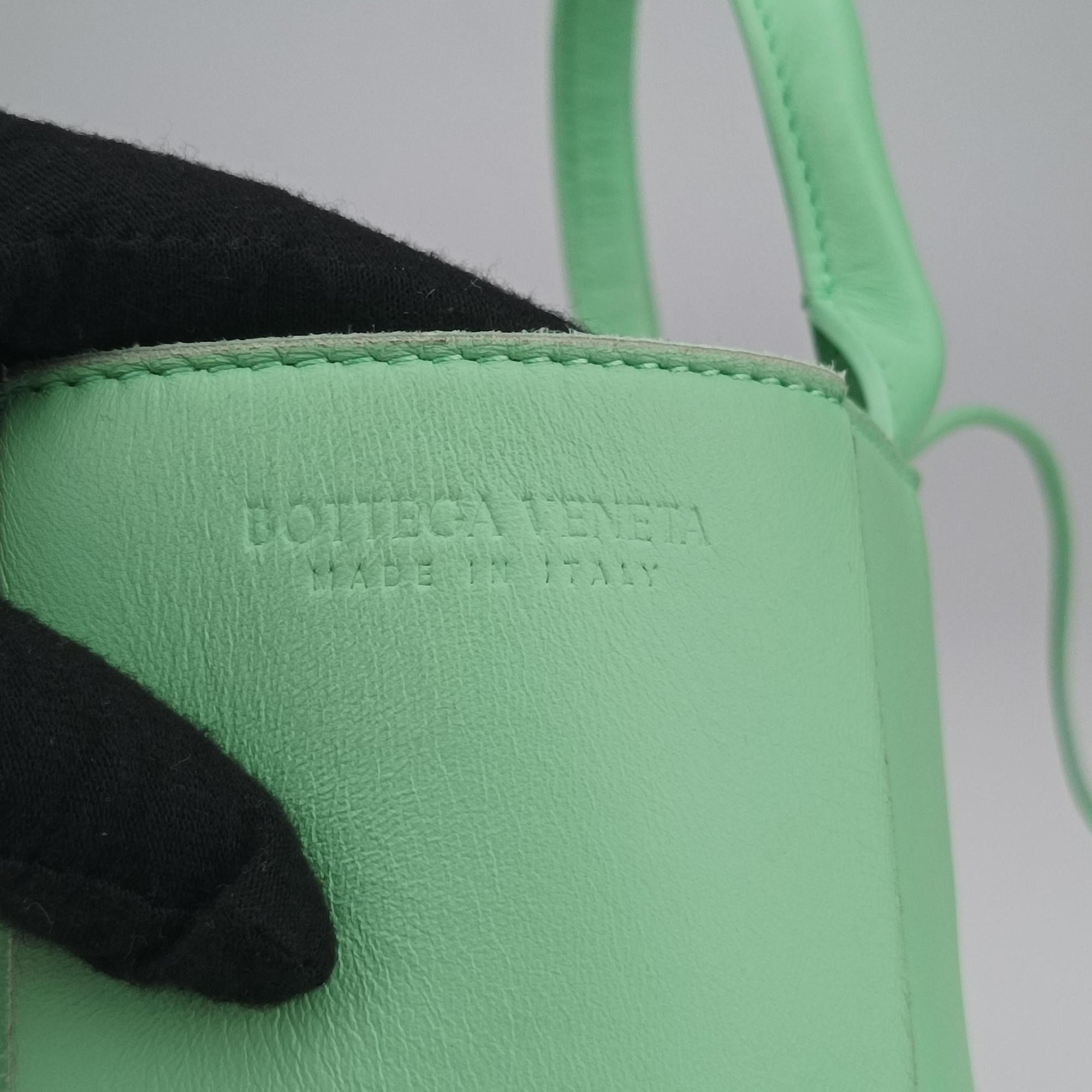 Vintage Bottega Veneta THE ARCO Tote Green lambskin  shoulderbag | stylenewstar