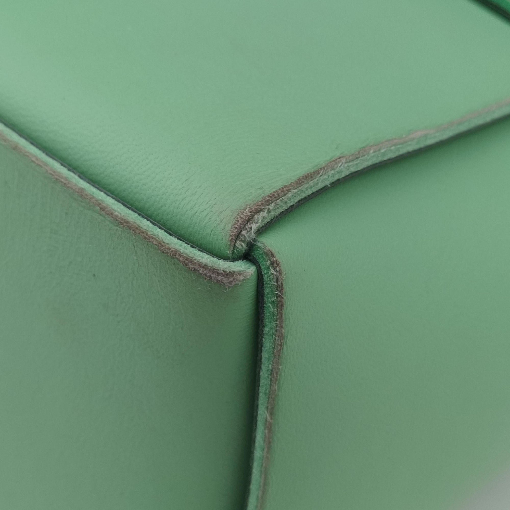 Vintage Bottega Veneta THE ARCO Tote Green lambskin  shoulderbag | stylenewstar