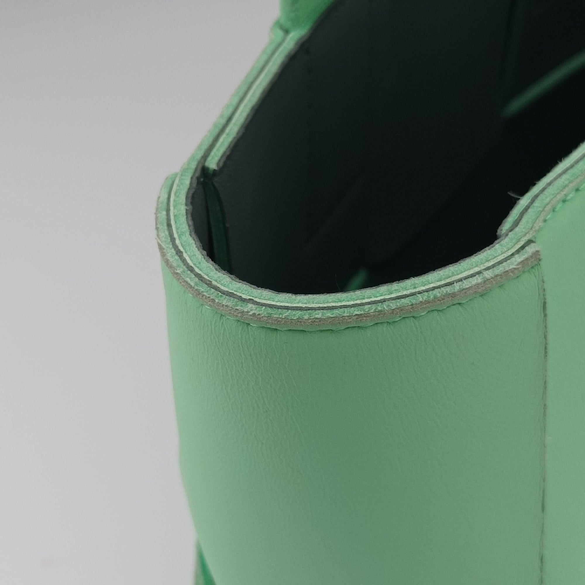 Vintage Bottega Veneta THE ARCO Tote Green lambskin  shoulderbag | stylenewstar