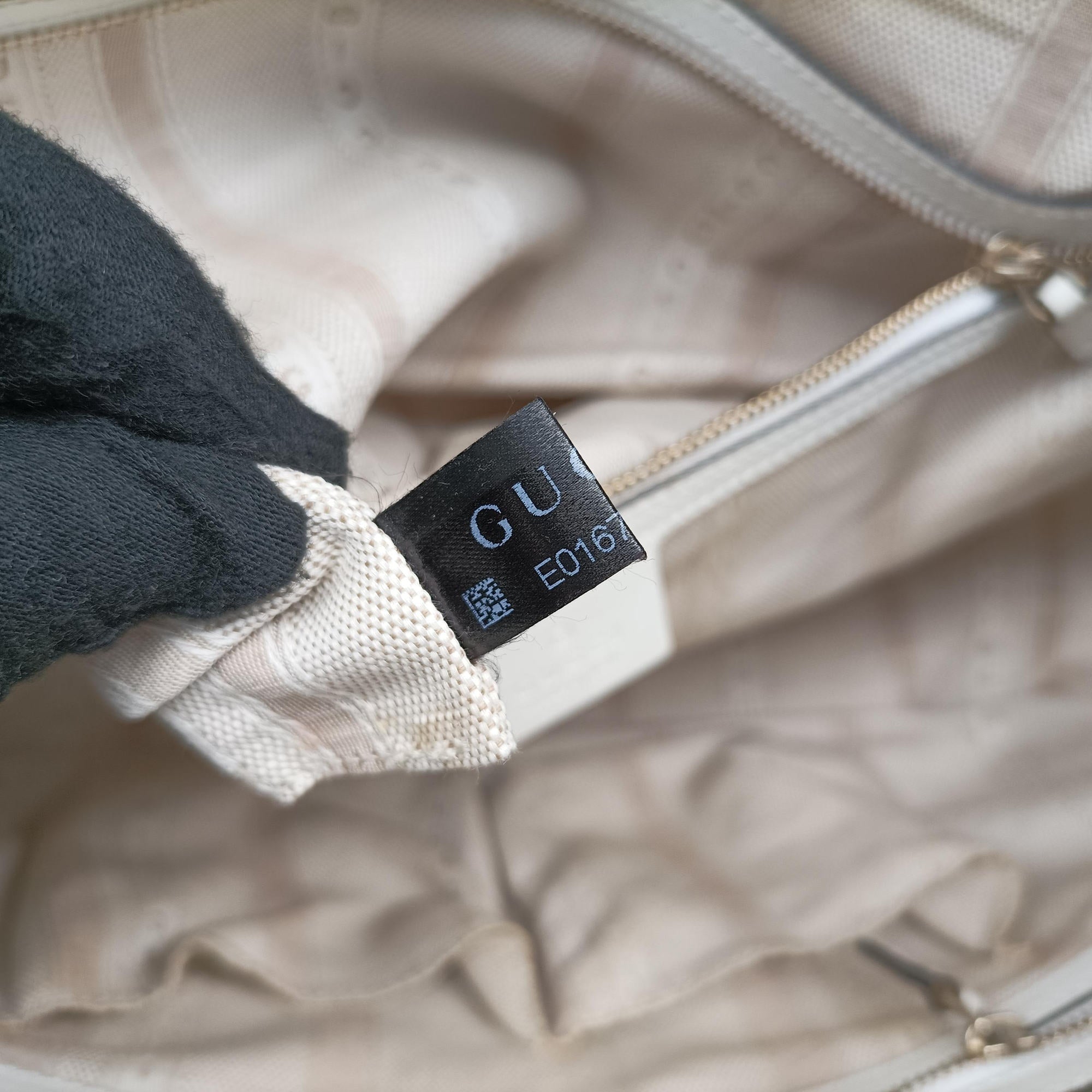 Secondhand Gucci Bright Diamante White Leather 354332 shoulderbag | stylenewstar