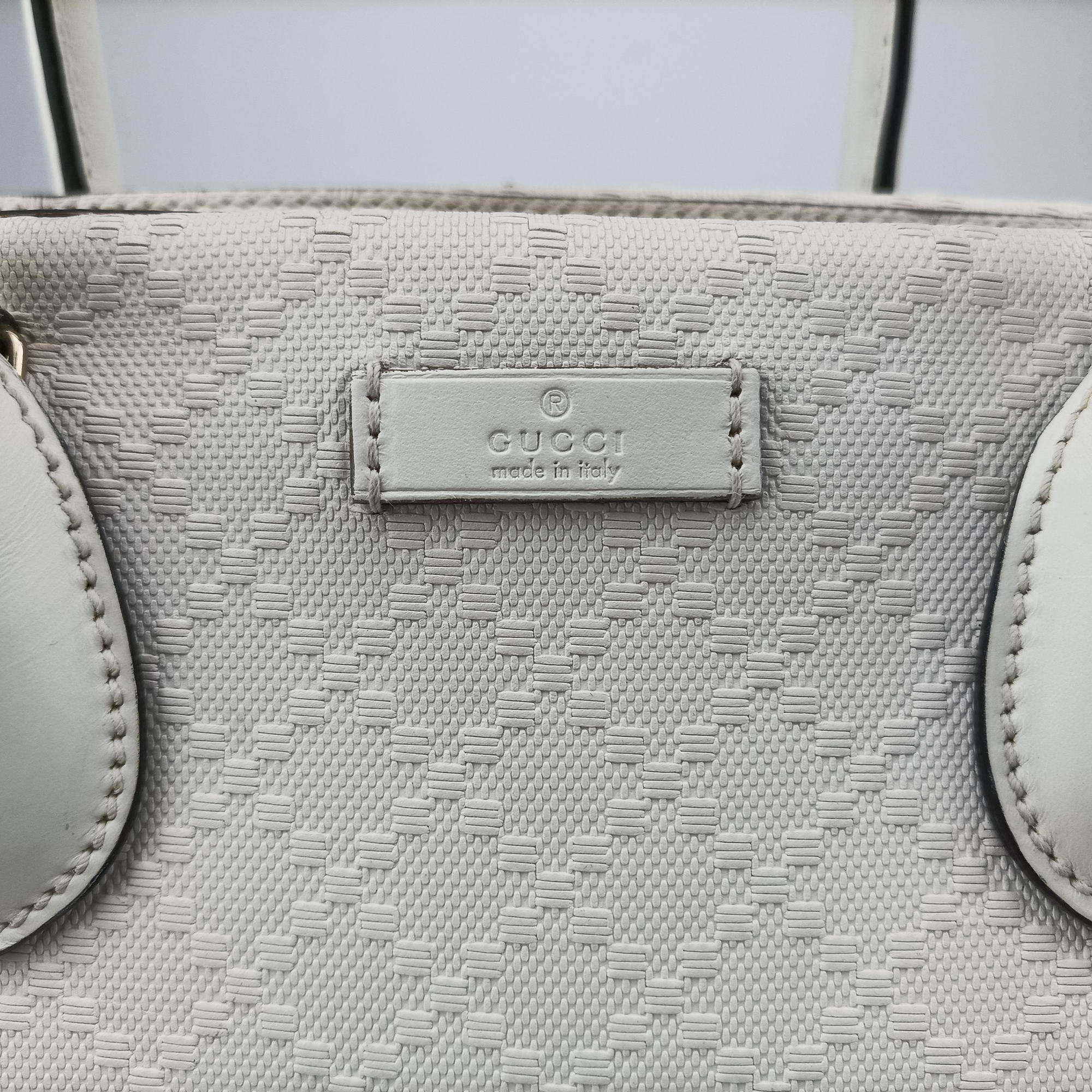 Secondhand Gucci Bright Diamante White Leather 354332 shoulderbag | stylenewstar