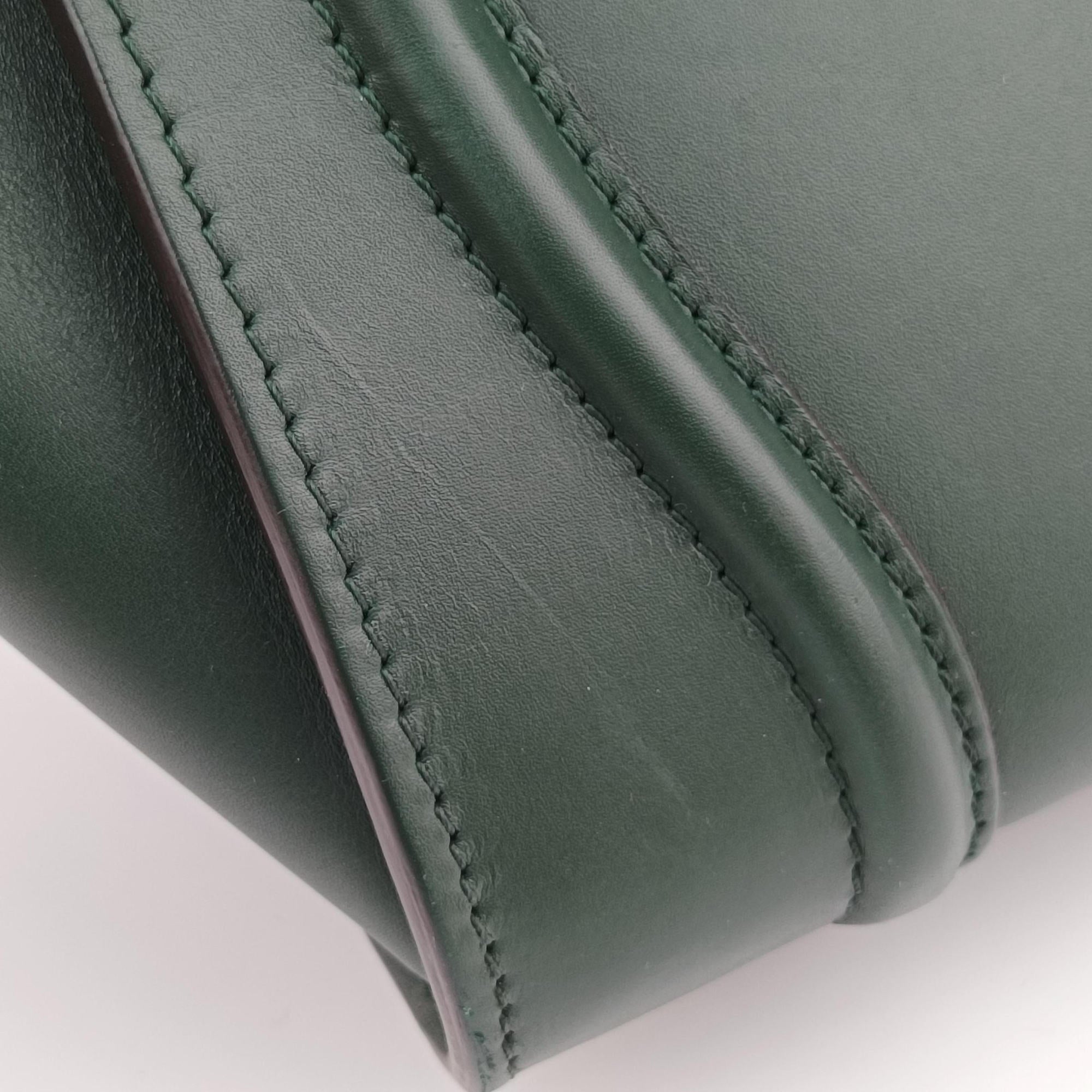 Pre-owned Celine Luggage Mini Shopper Green Leather  handbag | stylenewstar