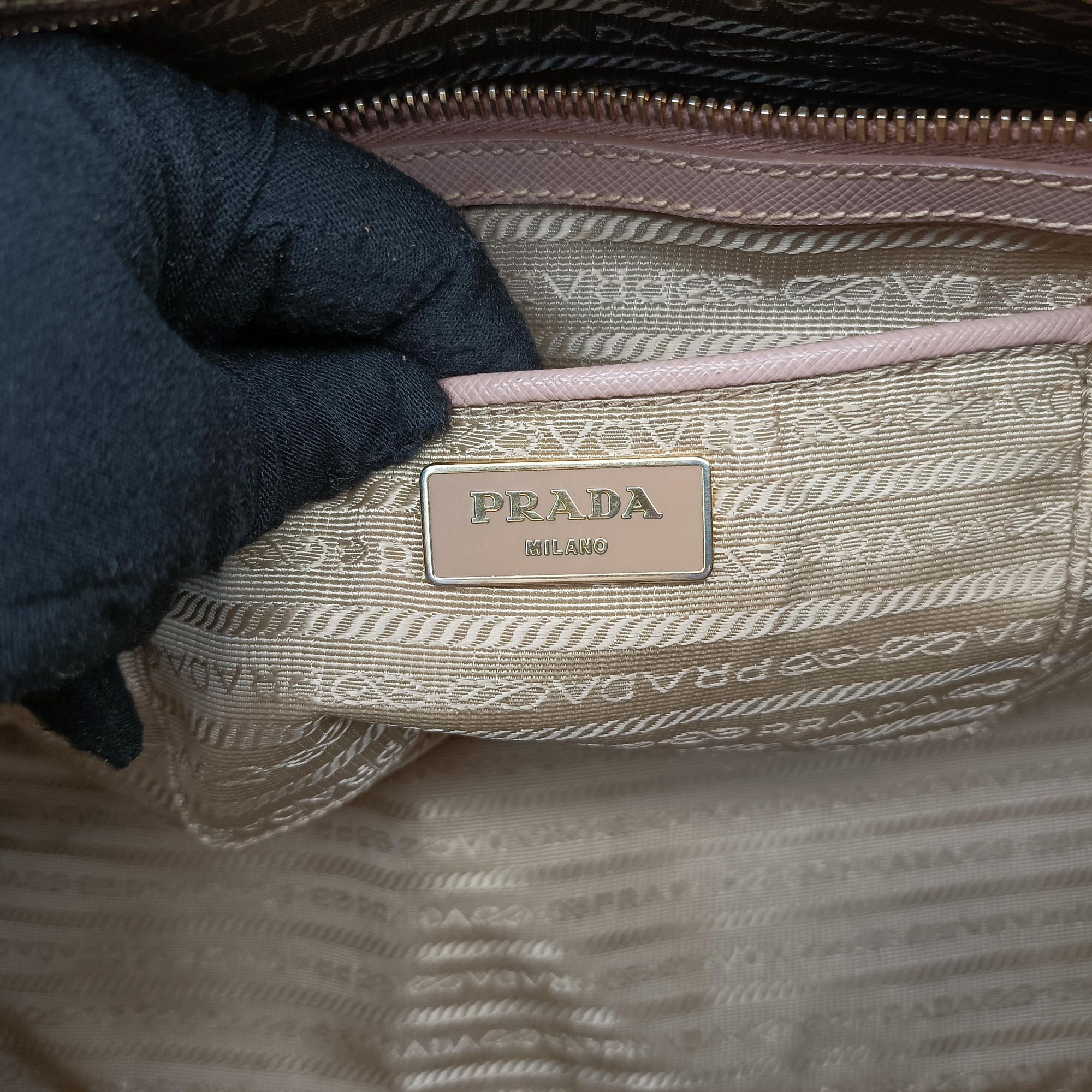 Pre-owned Prada Galleria Pink SAFFIANO Leather BN2274 handbag | stylenewstar
