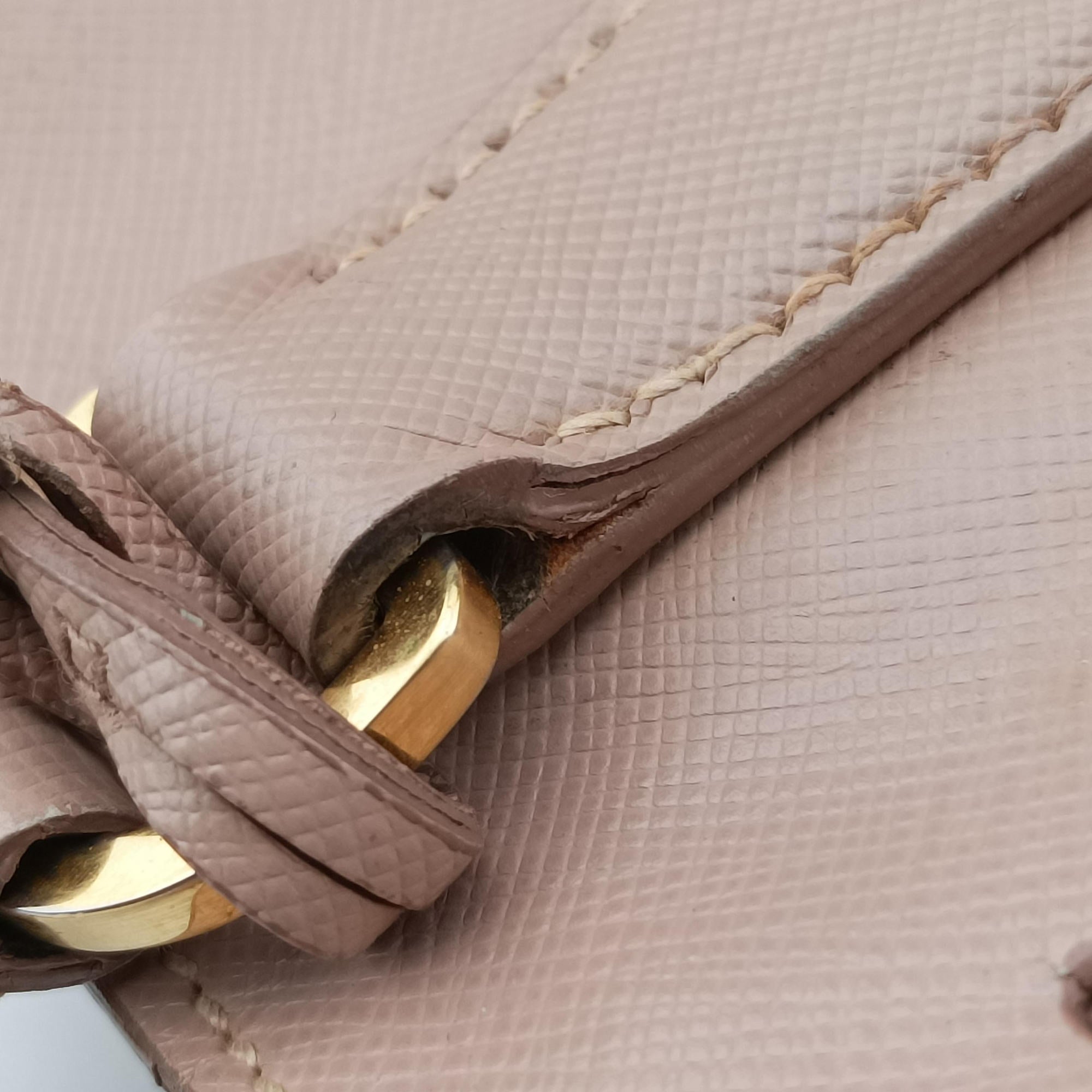 Pre-owned Prada Galleria Pink SAFFIANO Leather BN2274 handbag | stylenewstar