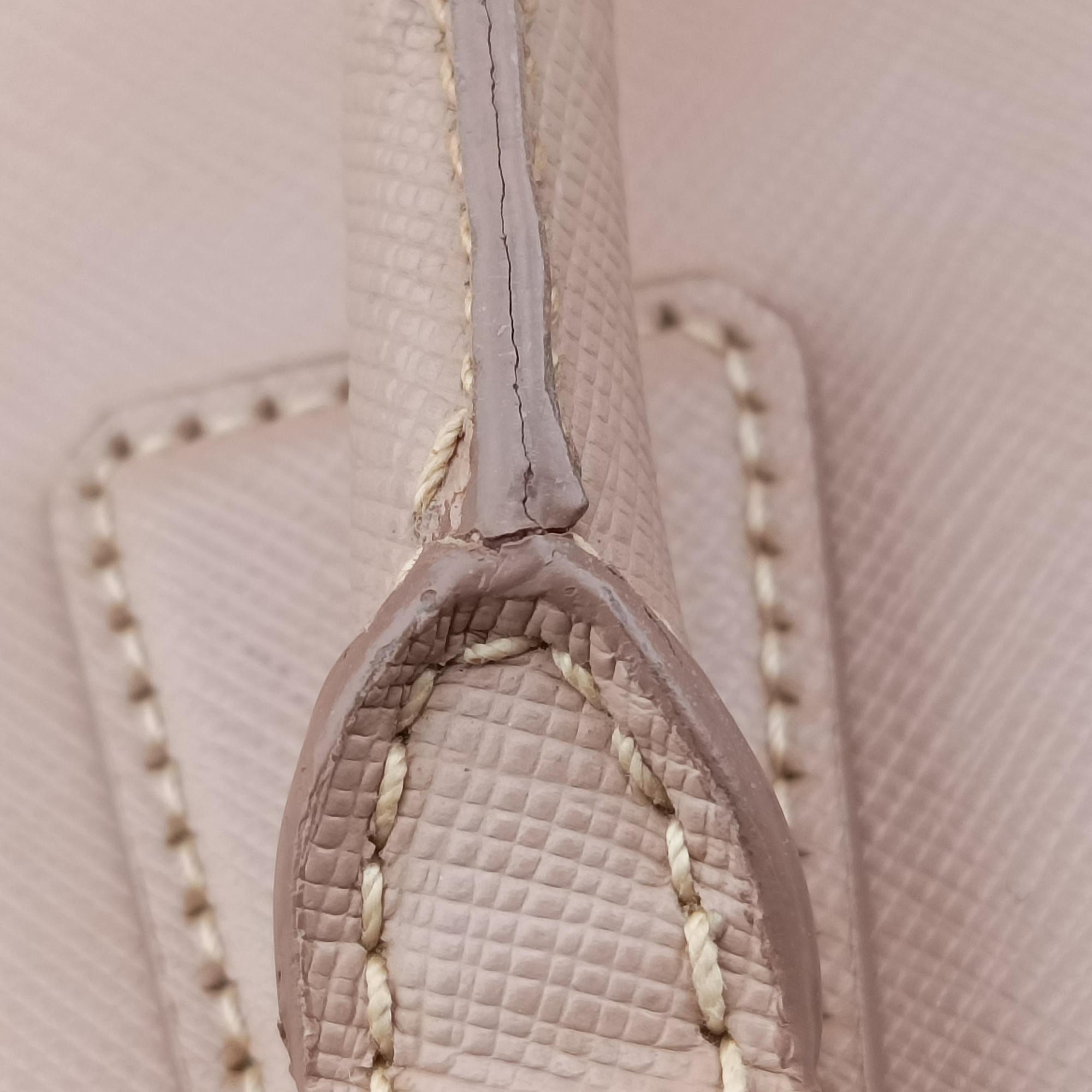 Pre-owned Prada Galleria Pink SAFFIANO Leather BN2274 handbag | stylenewstar
