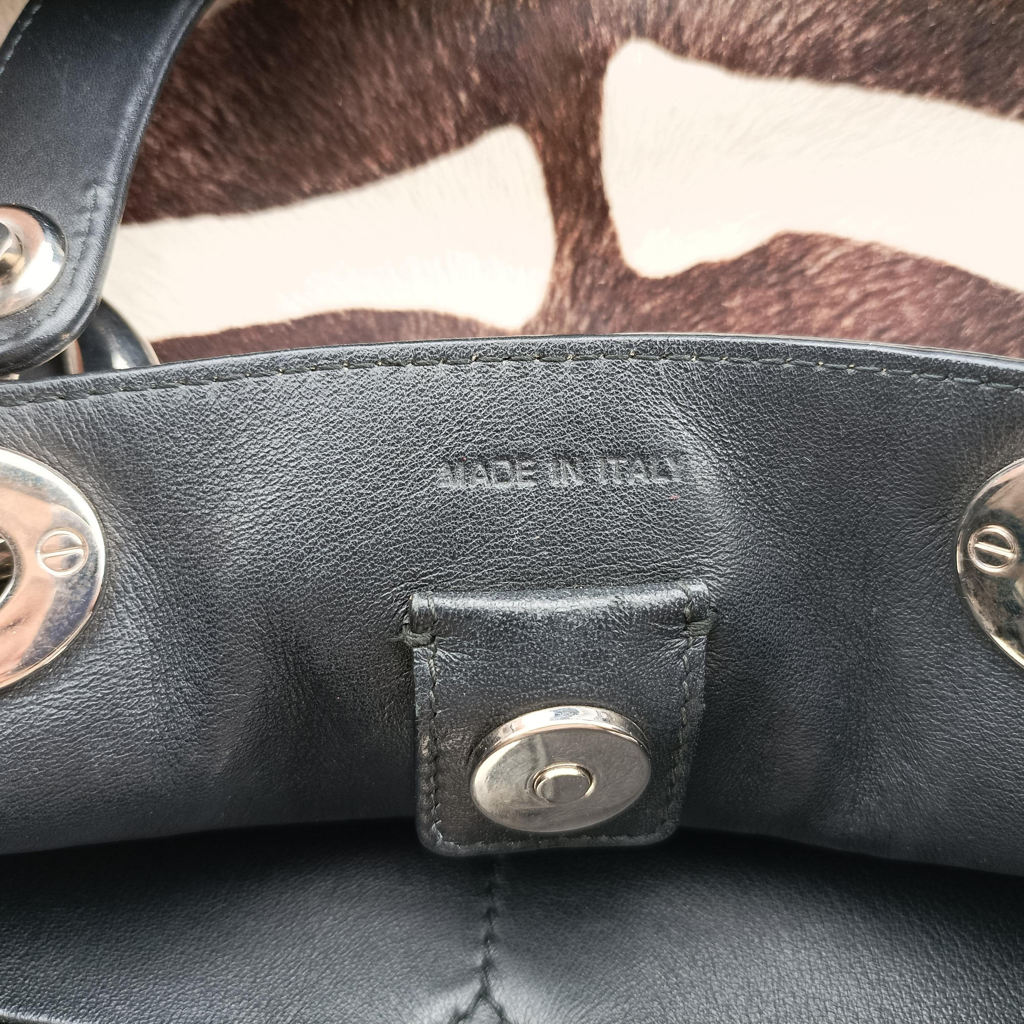 Secondhand Christian Dior Diorissimo Black × White ponyhair  shoulderbag | stylenewstar