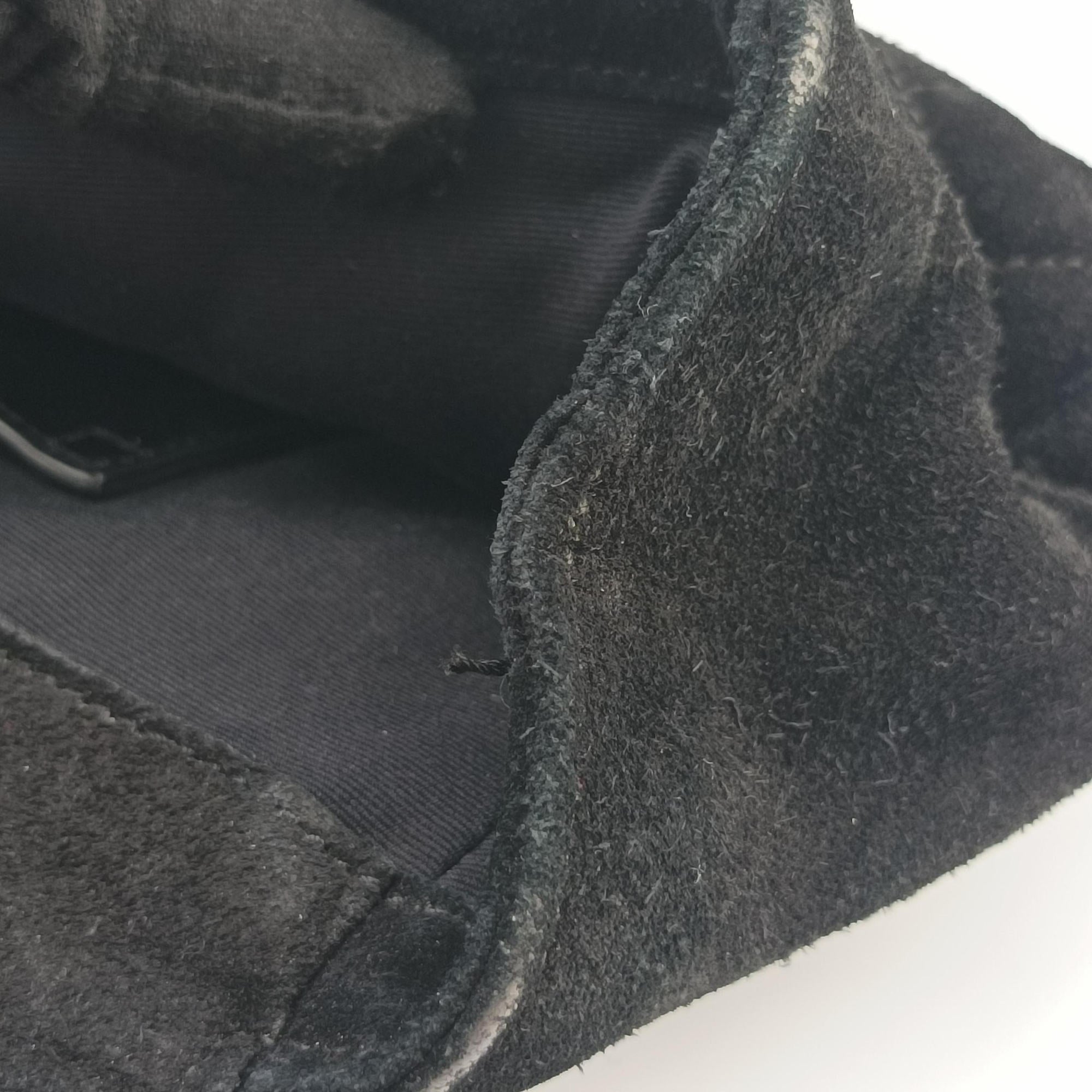 Pre-owned Yves Saint Laurent ENVELOPE Black Suede 428125 shoulderbag | stylenewstar