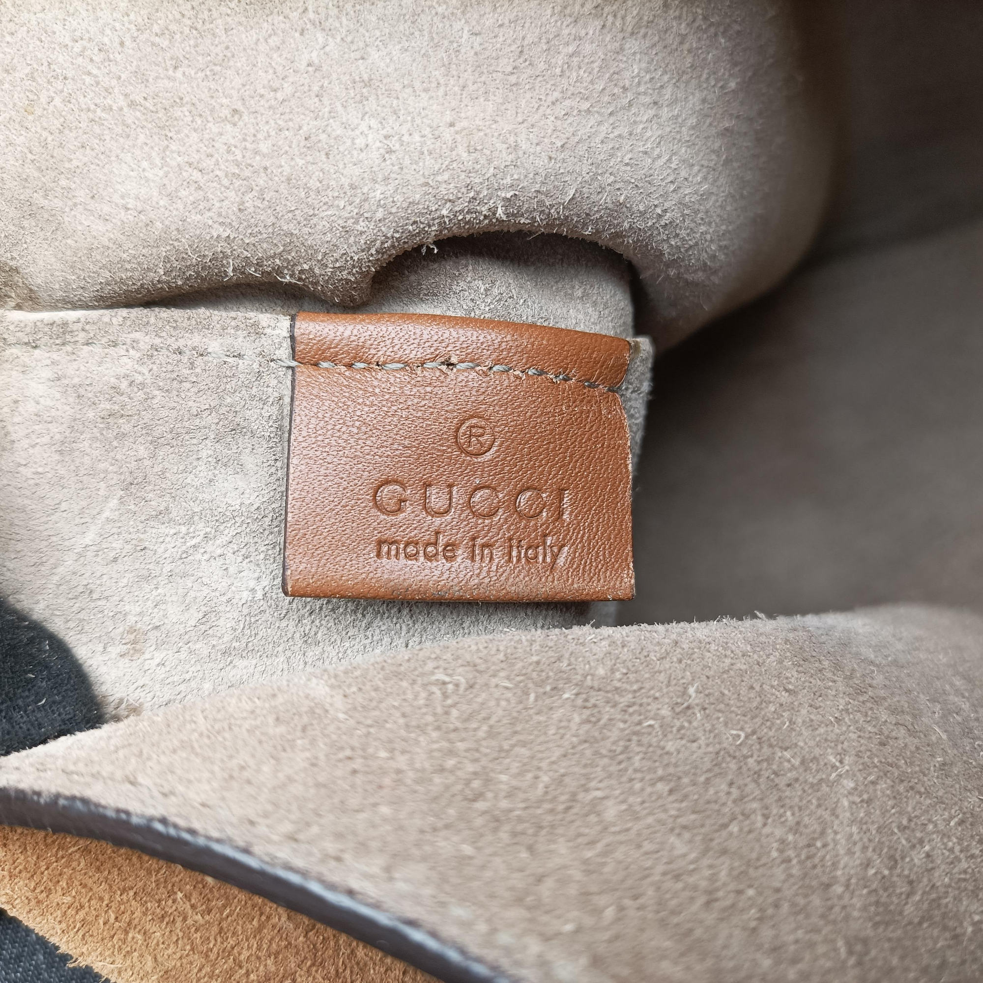 Pre-owned Gucci Lady Web Brown Suede 380573 shoulderbag | stylenewstar