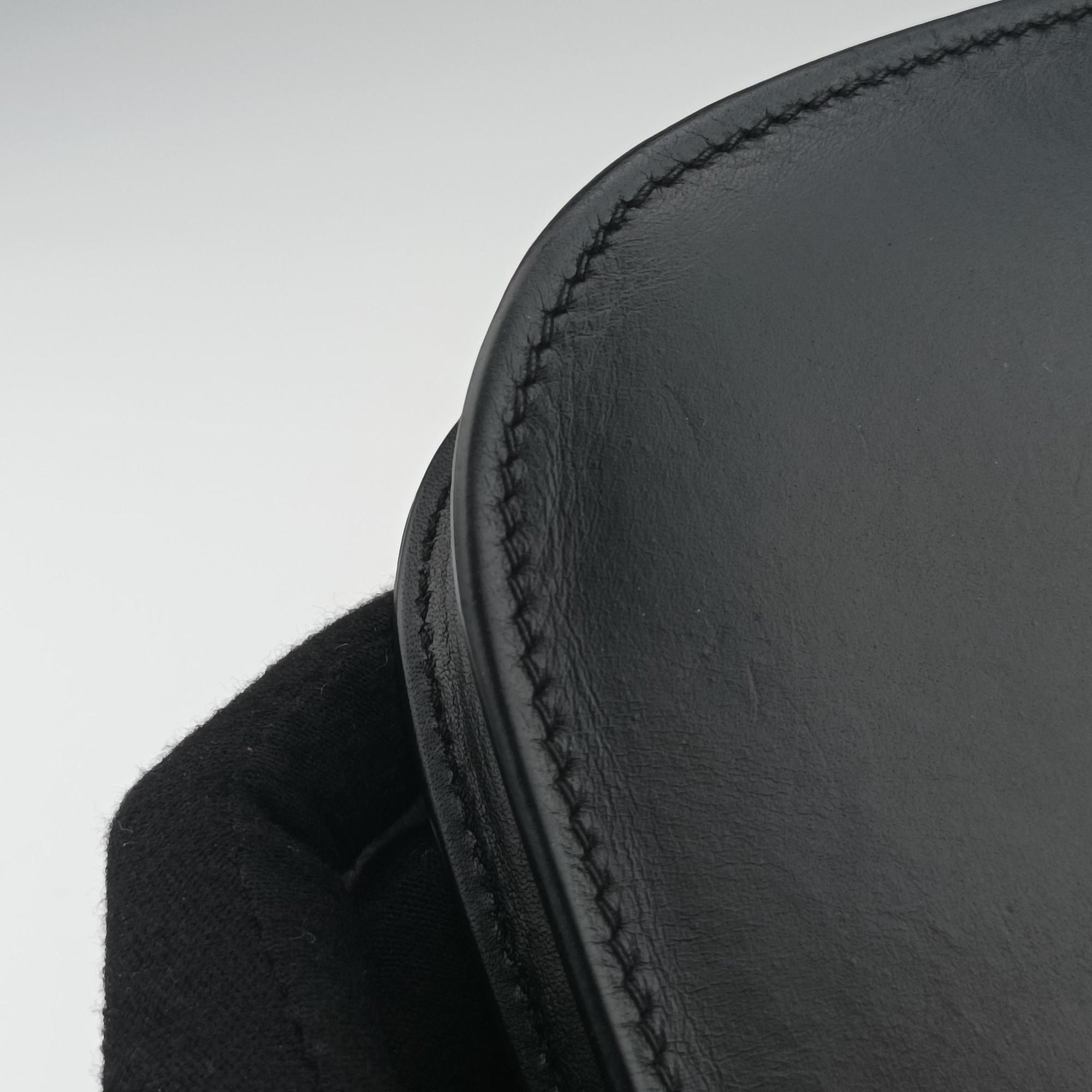 Vintage Prada pionniere Black leather 1BD039 shoulderbag | stylenewstar