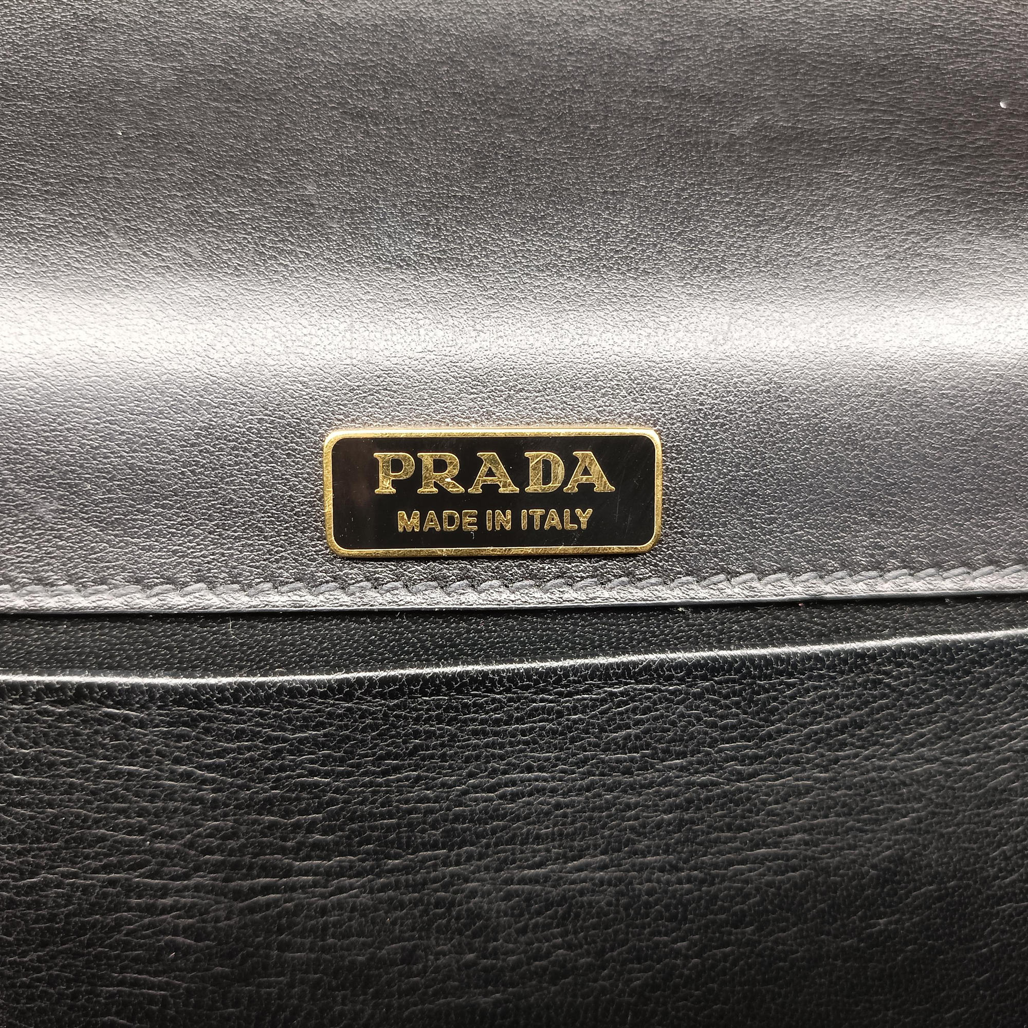 Pre-owned Prada Pionniere City Black leather 1BD075 shoulderbag | stylenewstar