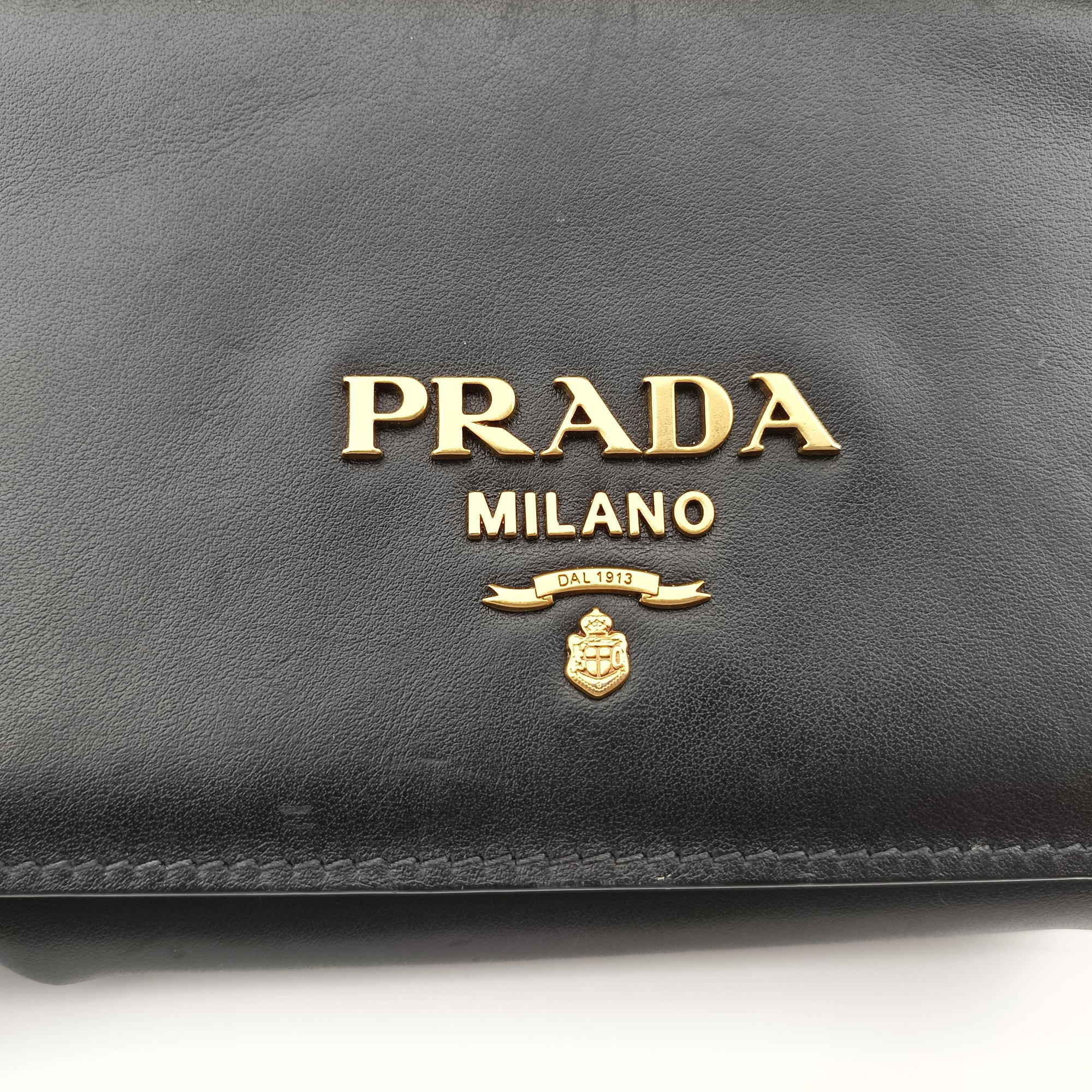 Pre-owned Prada Pionniere City Black leather 1BD075 shoulderbag | stylenewstar