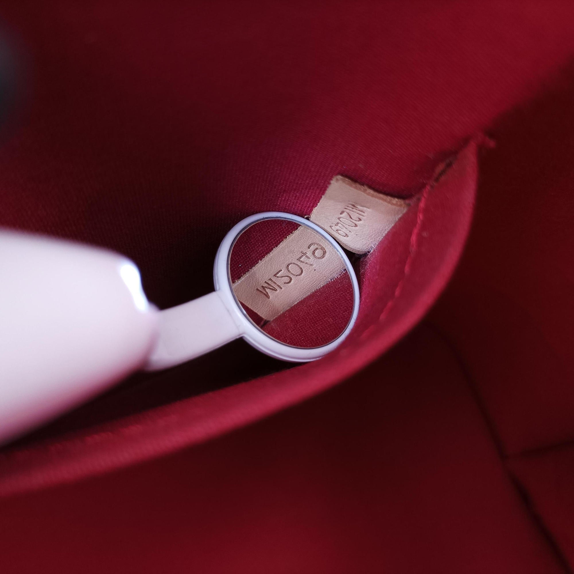 Pre-owned Louis Vuitton Alma GM pomme d'amour Vernis M93596 handbag | stylenewstar
