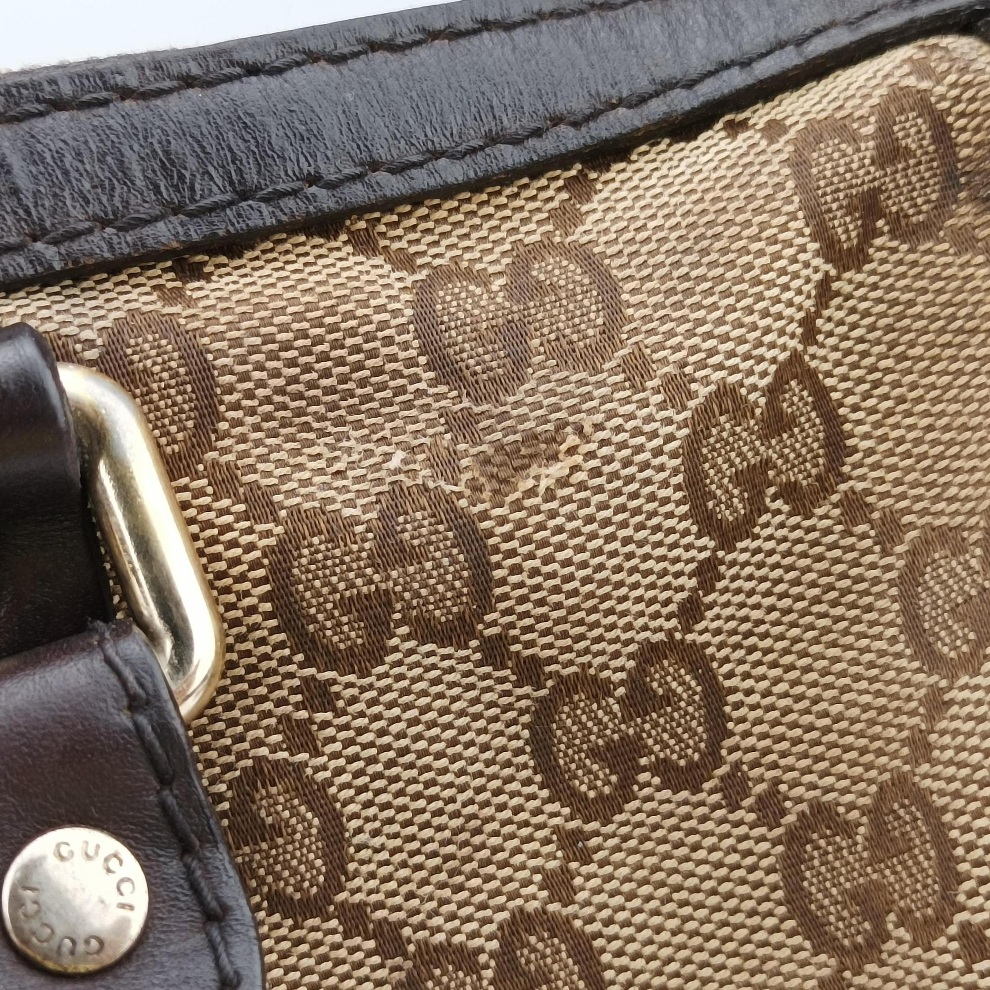 Pre-owned Gucci Sherry Line Beige×green×red canvas×leather 247205 shoulderbag | stylenewstar
