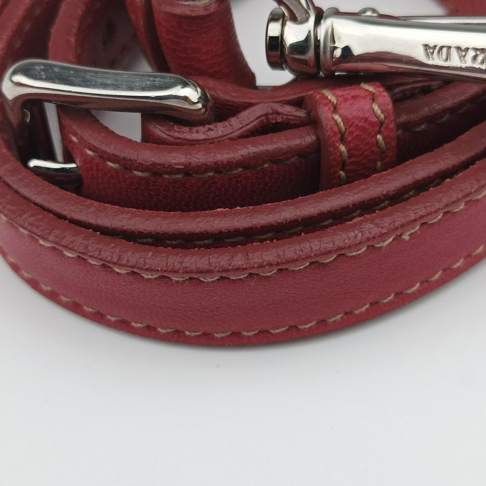 Vintage Prada ribbon gather Red Leather BN1631 shoulderbag | stylenewstar