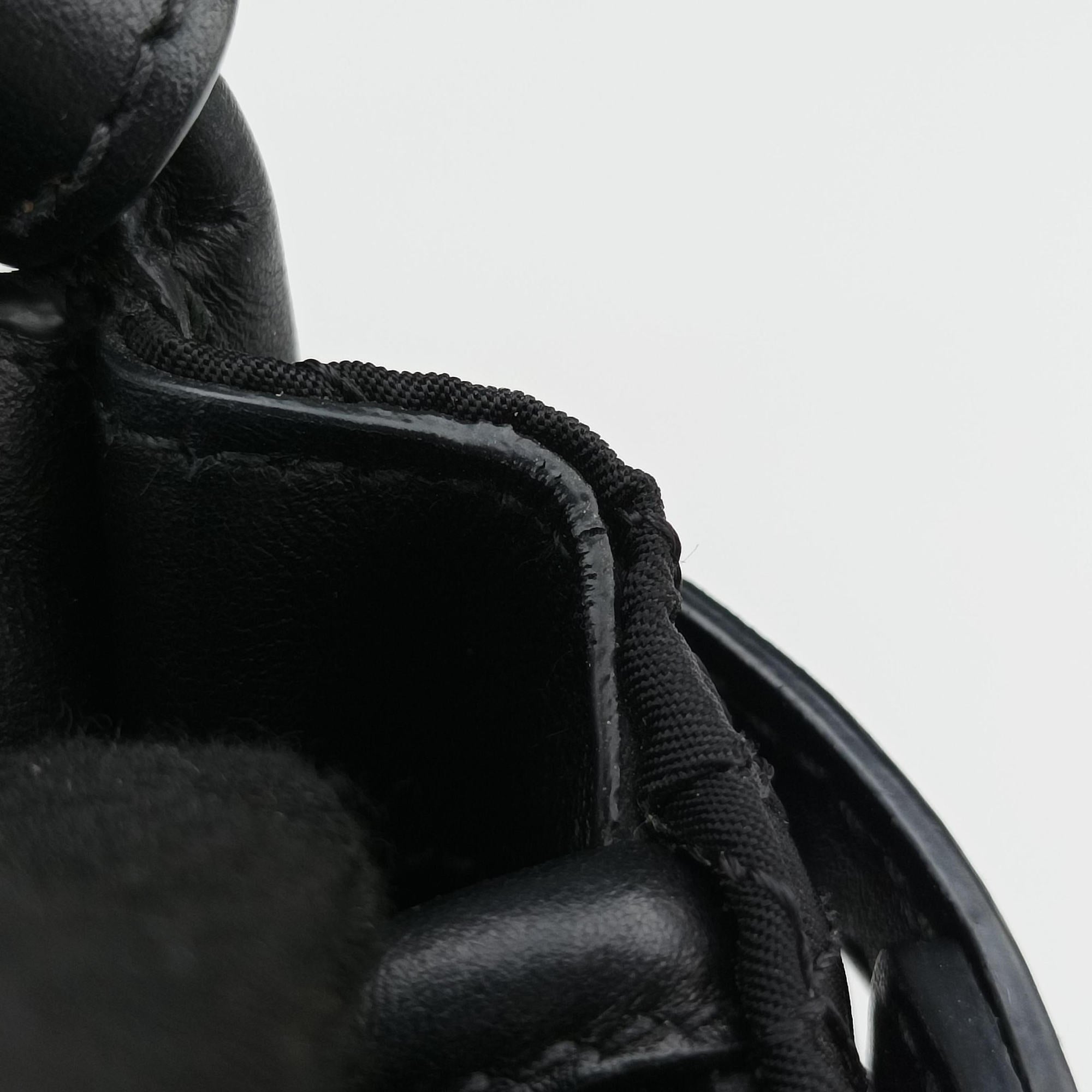 Vintage Prada Corsaire Black Leather x nylon  shoulderbag | stylenewstar