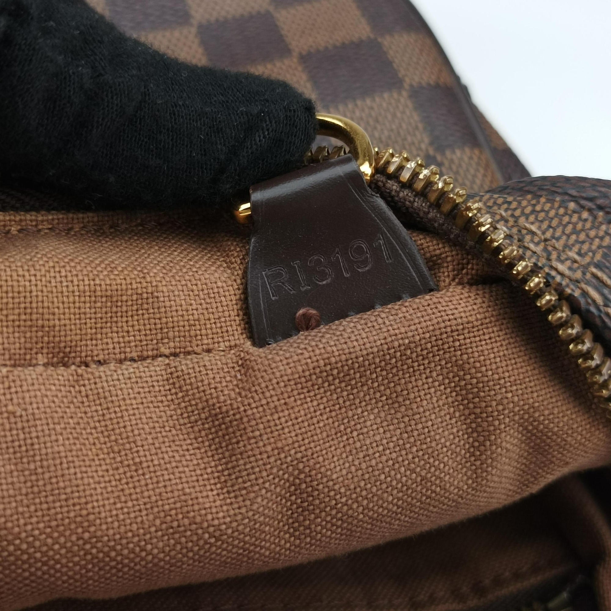 Pre-owned Louis Vuitton Porte Documents Voyage Ebene Damier Canvas M40225 handbag | stylenewstar