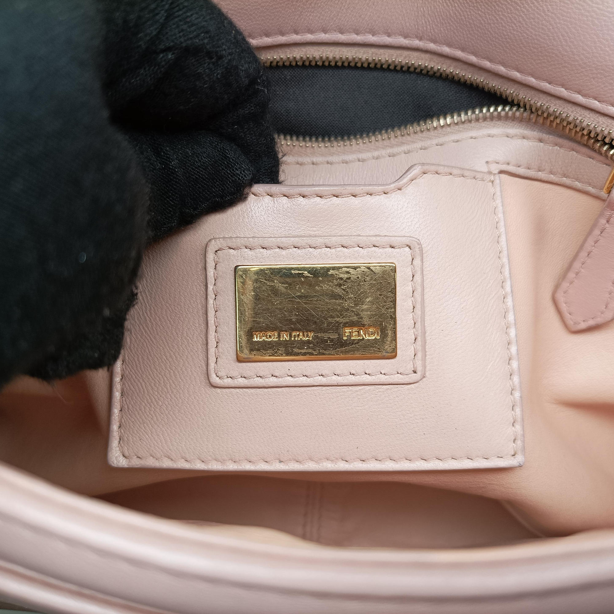 Pre-owned Fendi Be Baguette Pink Leather 8BR677 shoulderbag | stylenewstar